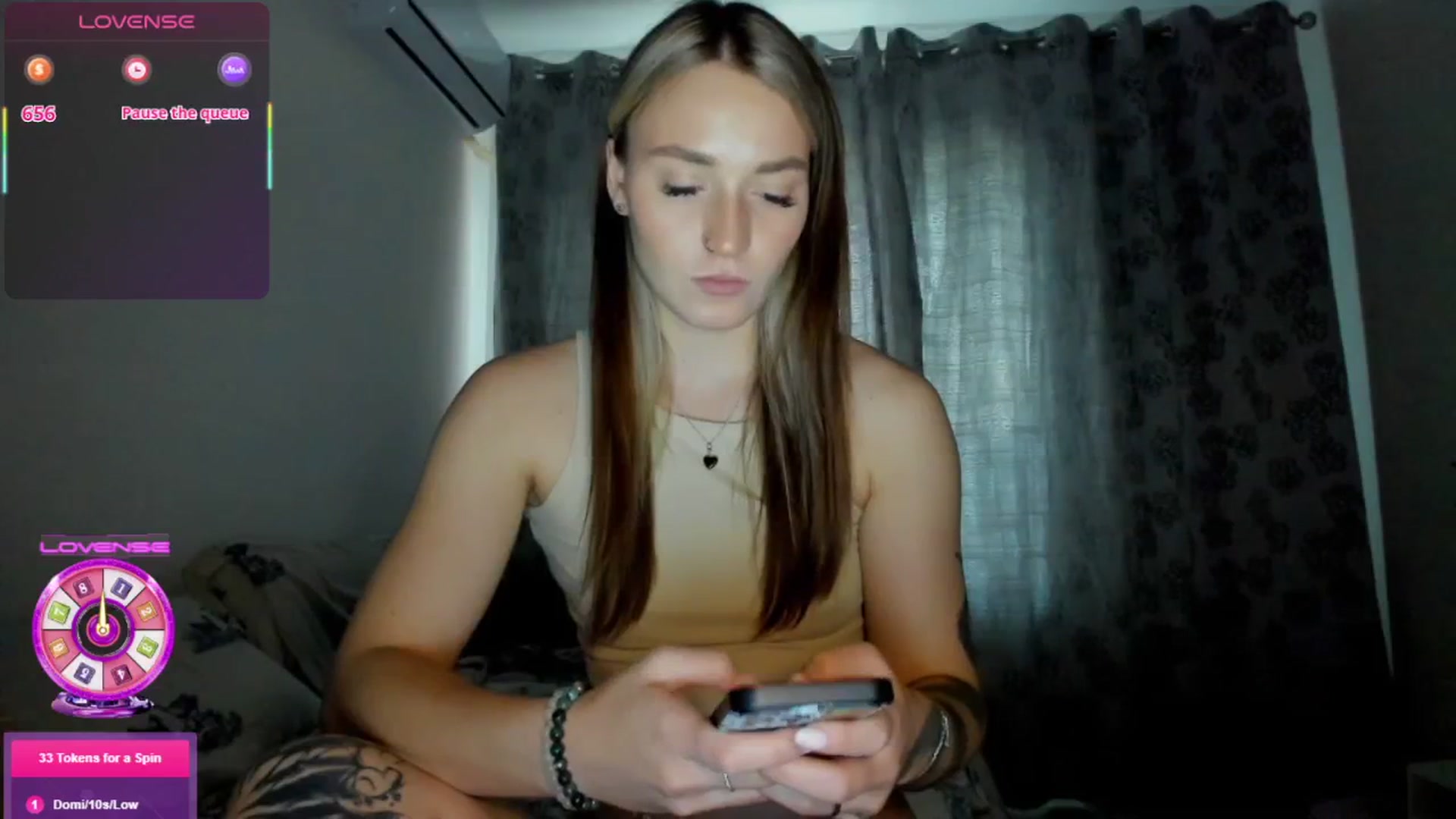 Gallery image thumbnail from Cutestdemon1's myfreecams stream on, 10/02/2025, 13:15 image 15 of 20
