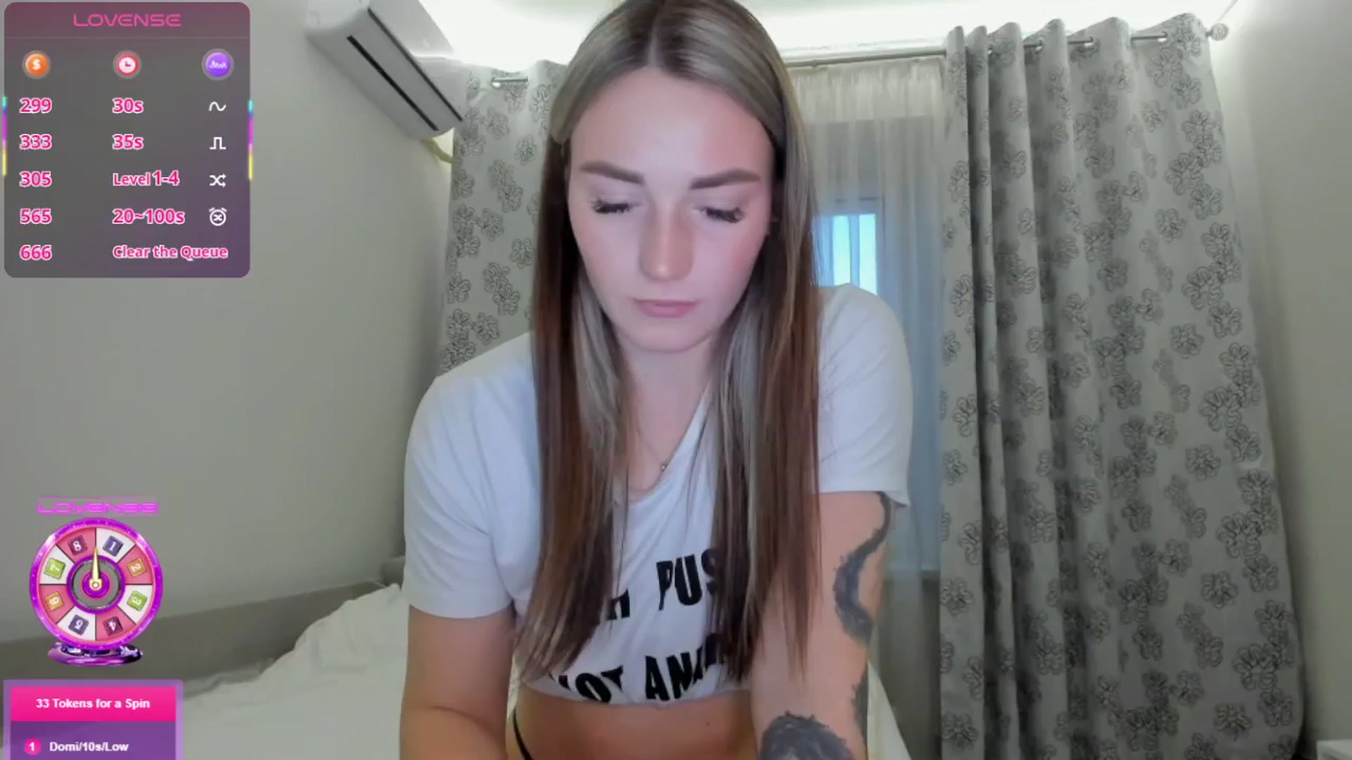 Gallery image thumbnail from Cutestdemon1's myfreecams stream on, 10/08/2025, 14:38 image 3 of 20