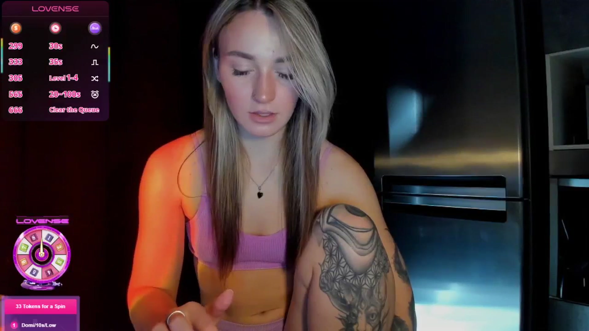 Gallery image thumbnail from Cutestdemon1's myfreecams stream on, 11/03/2025, 08:10 image 6 of 20