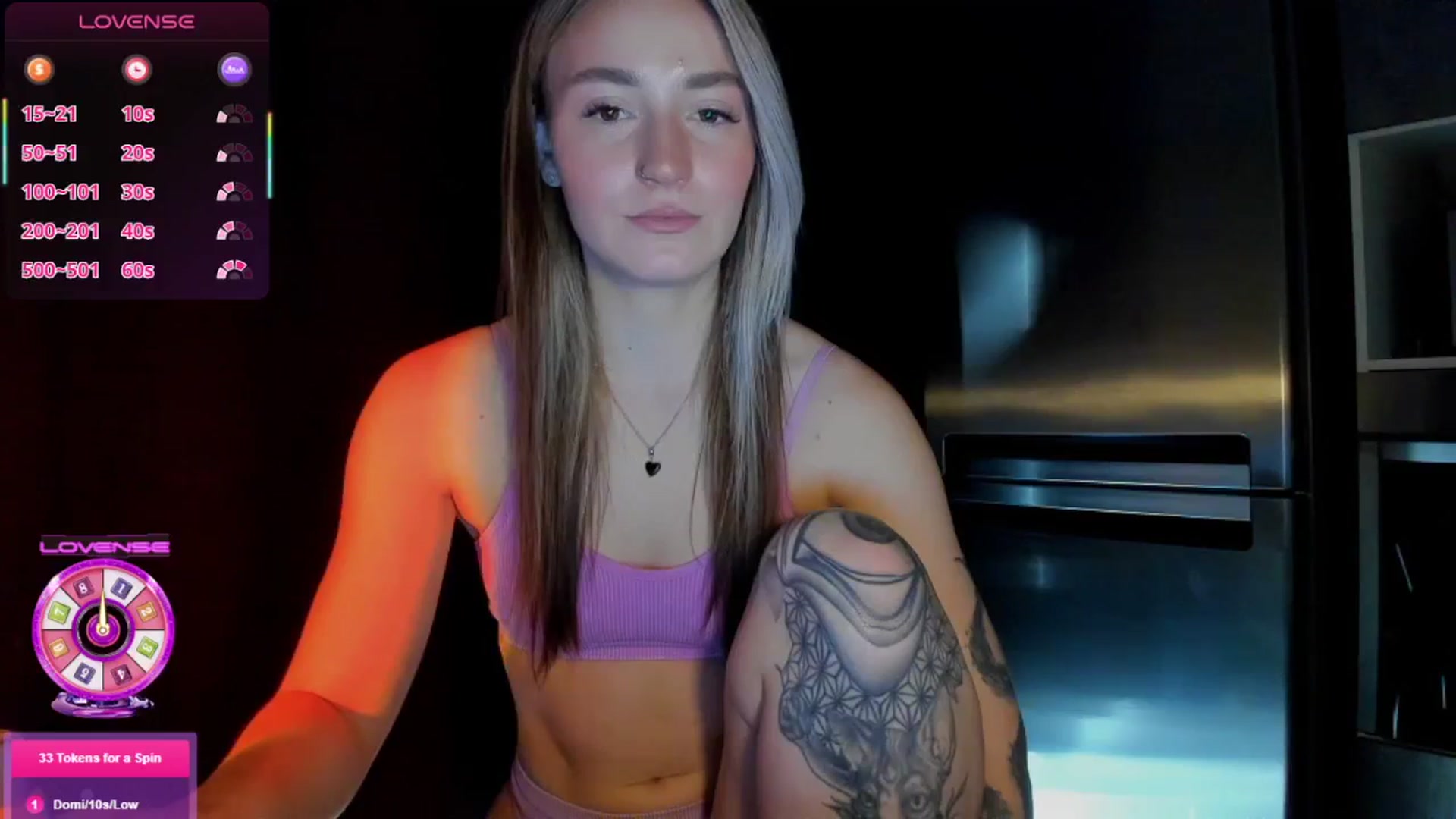 Gallery image thumbnail from Cutestdemon1's myfreecams stream on, 11/03/2025, 08:10 image 18 of 20