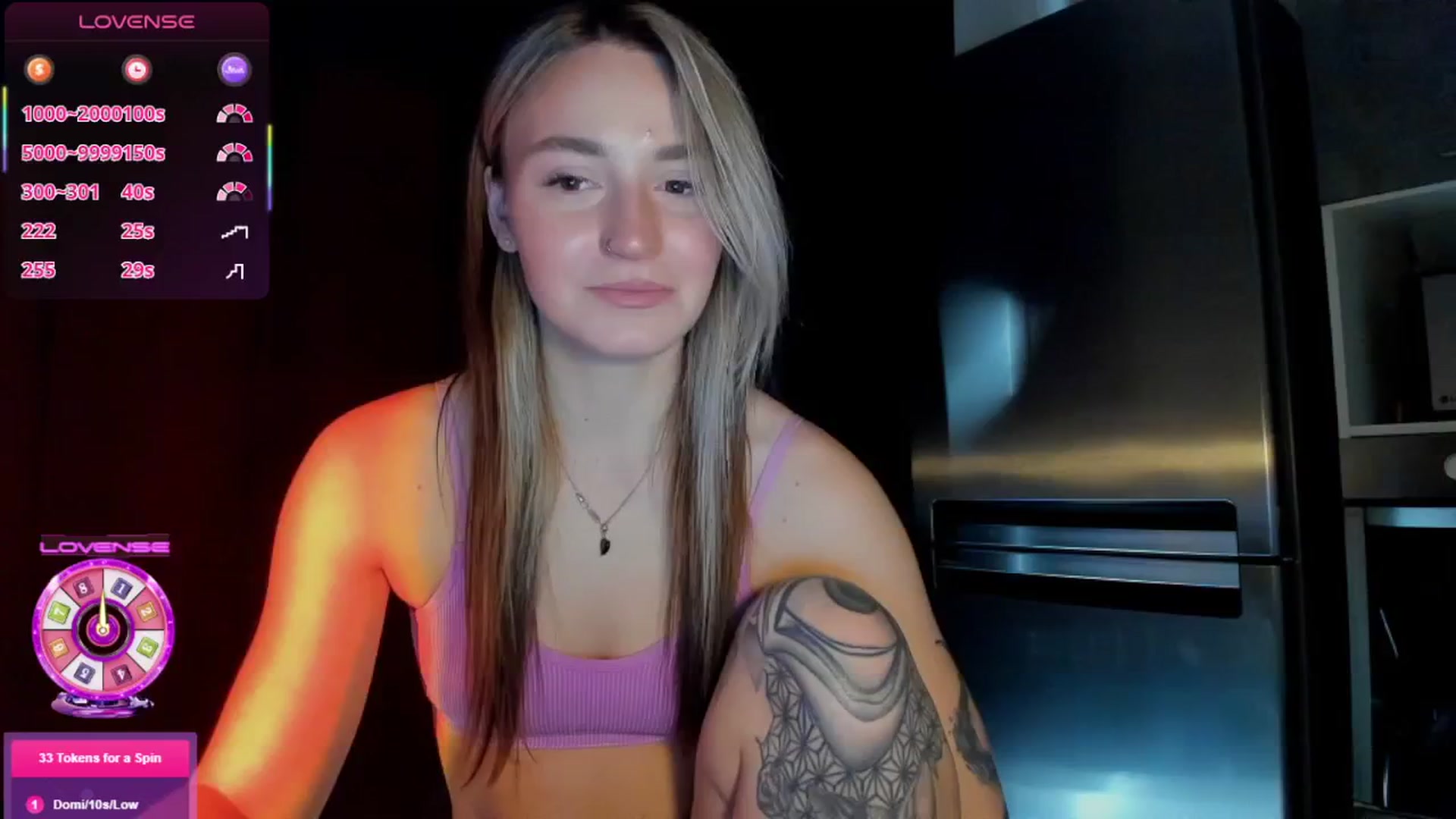 Gallery image thumbnail from Cutestdemon1's myfreecams stream on, 11/03/2025, 08:10 image 1 of 20