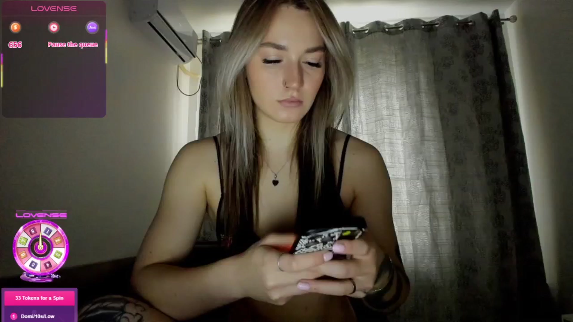 Gallery image thumbnail from Cutestdemon1's myfreecams stream on, 11/11/2025, 08:49 image 1 of 20