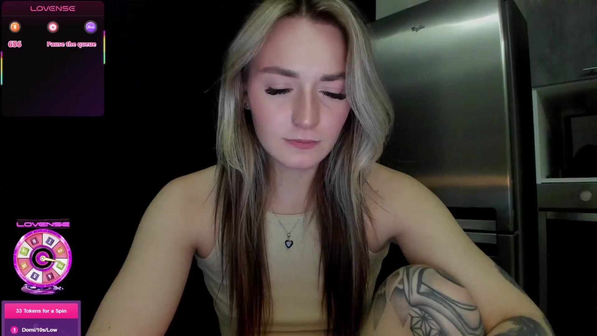 Gallery image thumbnail from Cutestdemon1's myfreecams stream on, 11/29/2025, 10:20 image 9 of 20