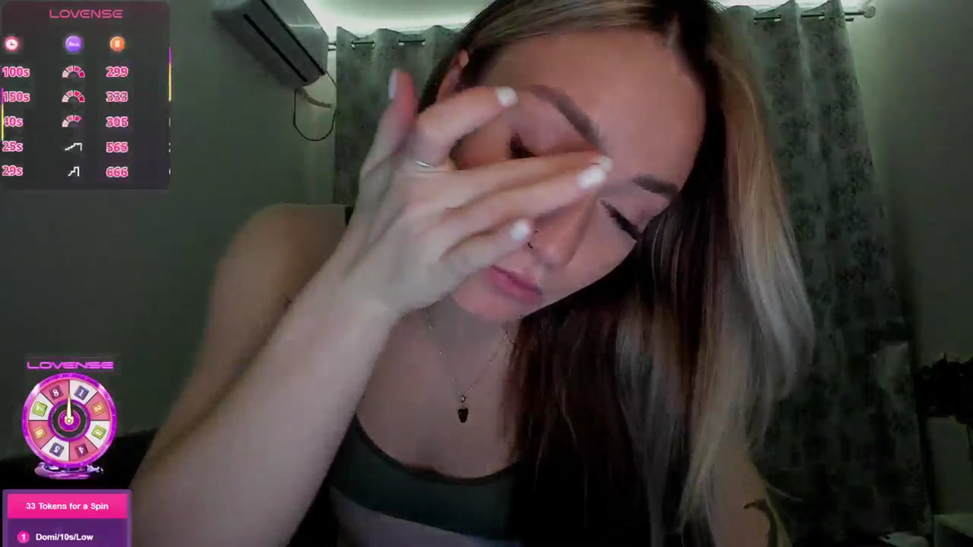 Gallery image thumbnail from Cutestdemon1's myfreecams stream on, 11/30/2025, 16:38 image 6 of 20