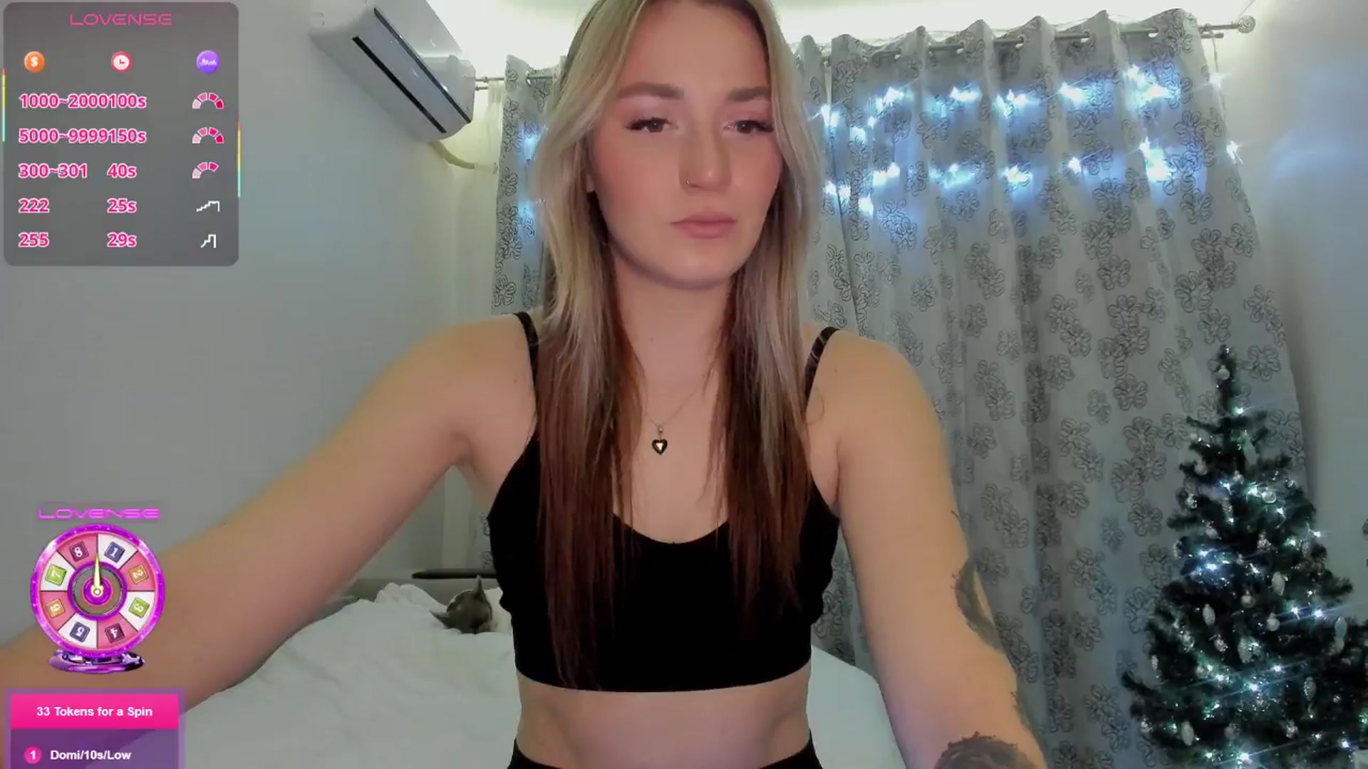 Gallery image thumbnail from Cutestdemon1's myfreecams stream on, 12/05/2025, 09:03 image 15 of 20