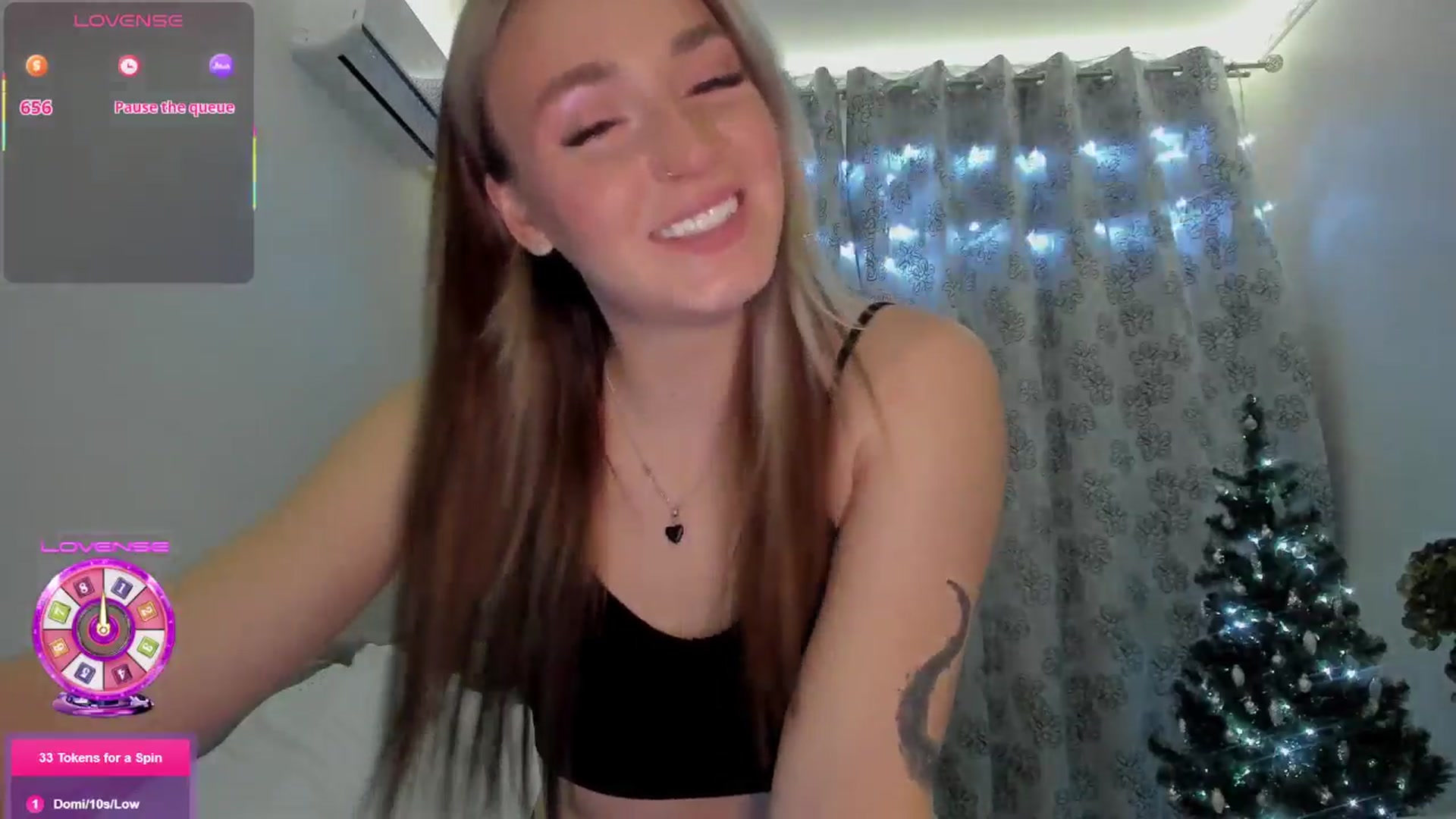 Gallery image thumbnail from Cutestdemon1's myfreecams stream on, 12/05/2025, 09:03 image 7 of 20