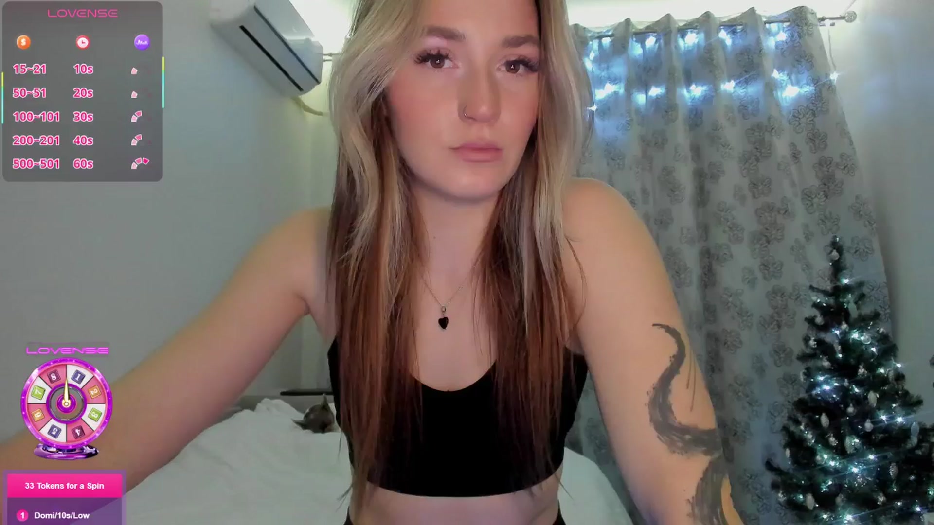 Gallery image thumbnail from Cutestdemon1's myfreecams stream on, 12/05/2025, 09:03 image 18 of 20