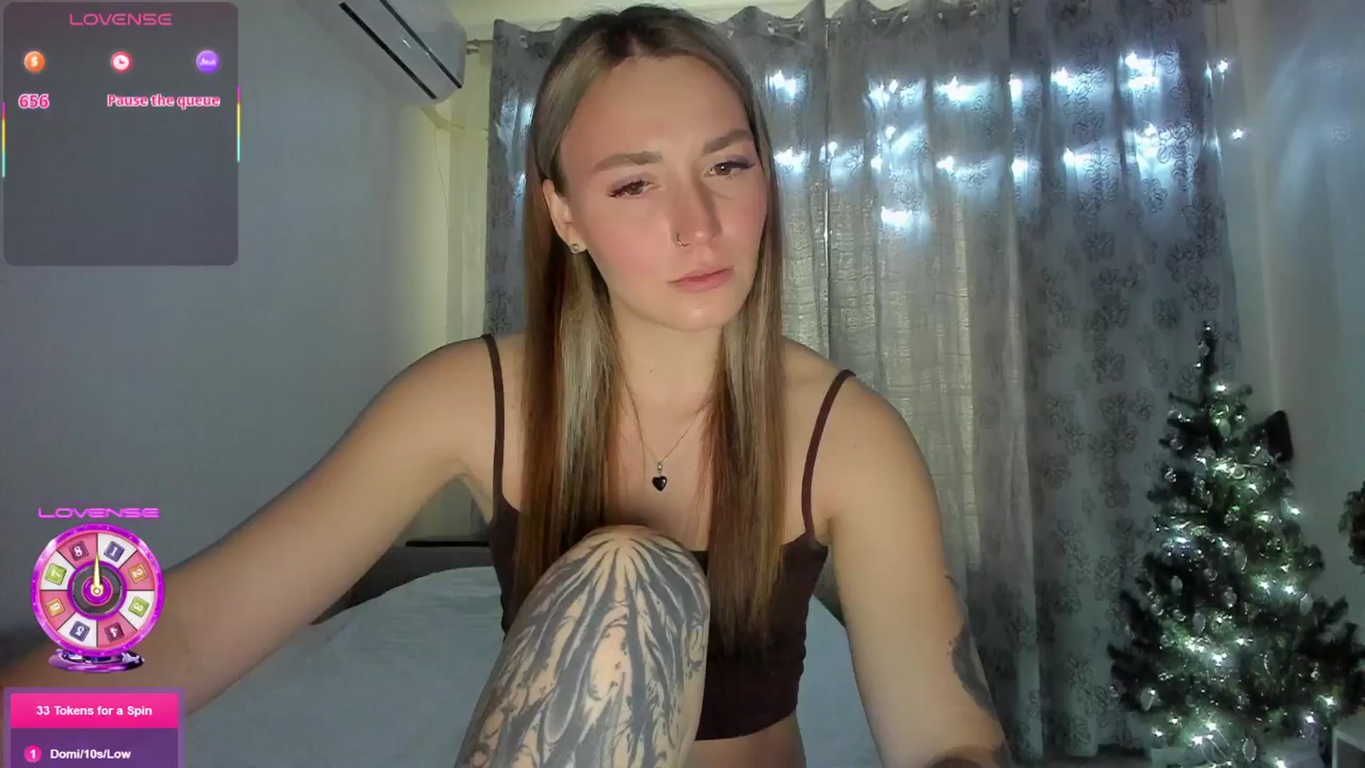 Gallery image thumbnail from Cutestdemon1's myfreecams stream on, 12/11/2025, 10:42 image 1 of 20