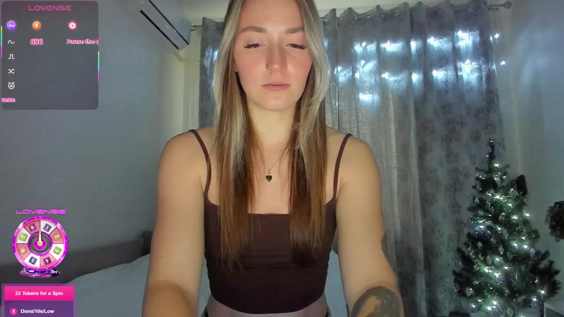 Gallery image thumbnail from Cutestdemon1's myfreecams stream on, 12/11/2025, 10:42 image 9 of 20