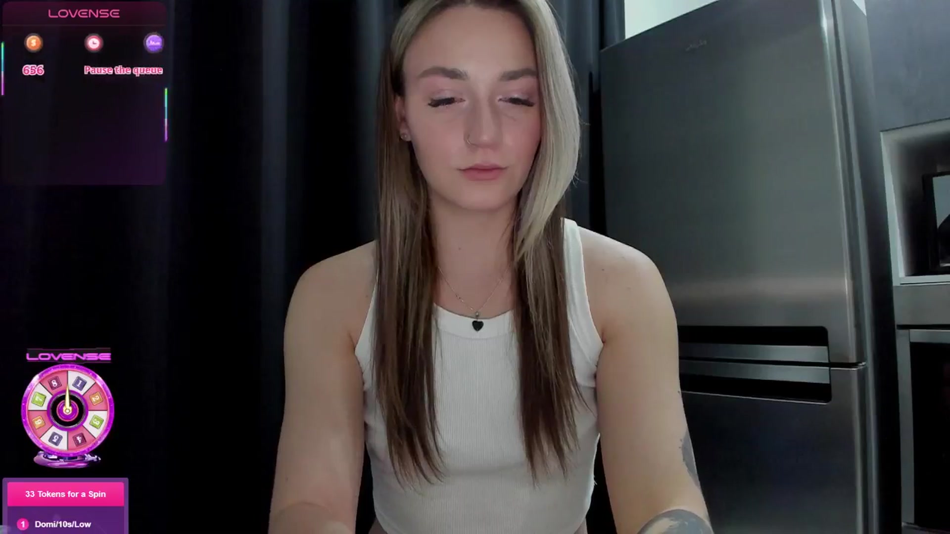Gallery image thumbnail from Cutestdemon1's myfreecams stream on, 12/17/2025, 03:06 image 2 of 20