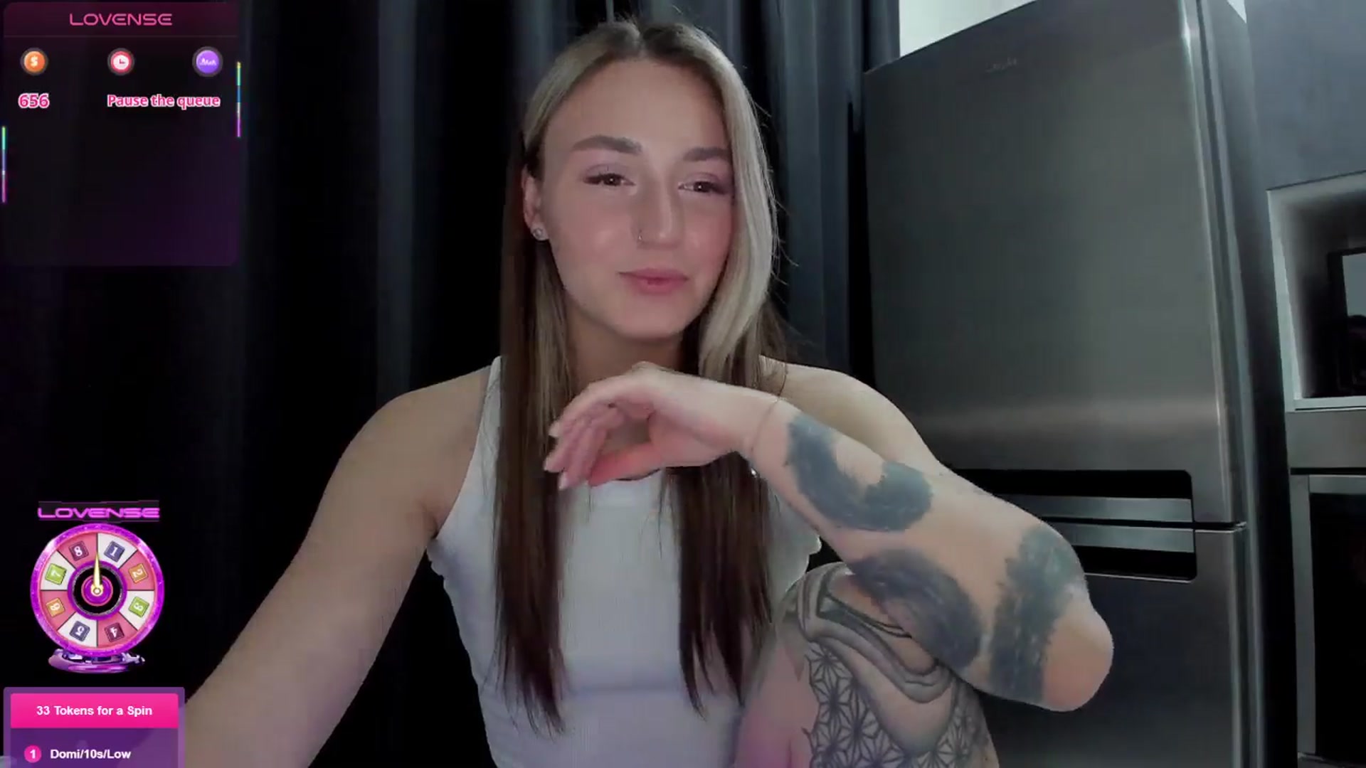 Gallery image thumbnail from Cutestdemon1's myfreecams stream on, 12/17/2025, 03:06 image 8 of 20