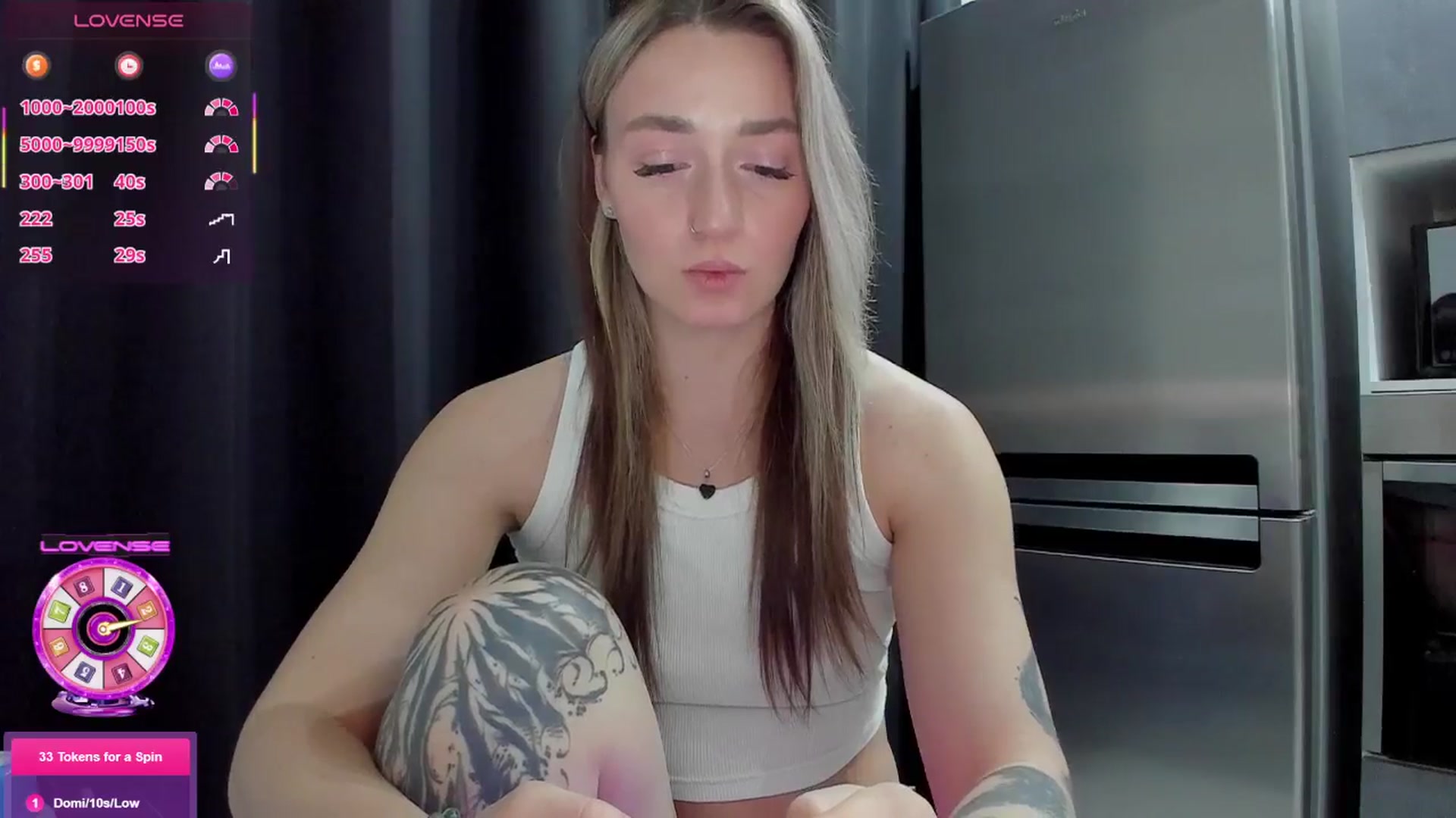 Gallery image thumbnail from Cutestdemon1's myfreecams stream on, 12/17/2025, 05:28 image 15 of 20