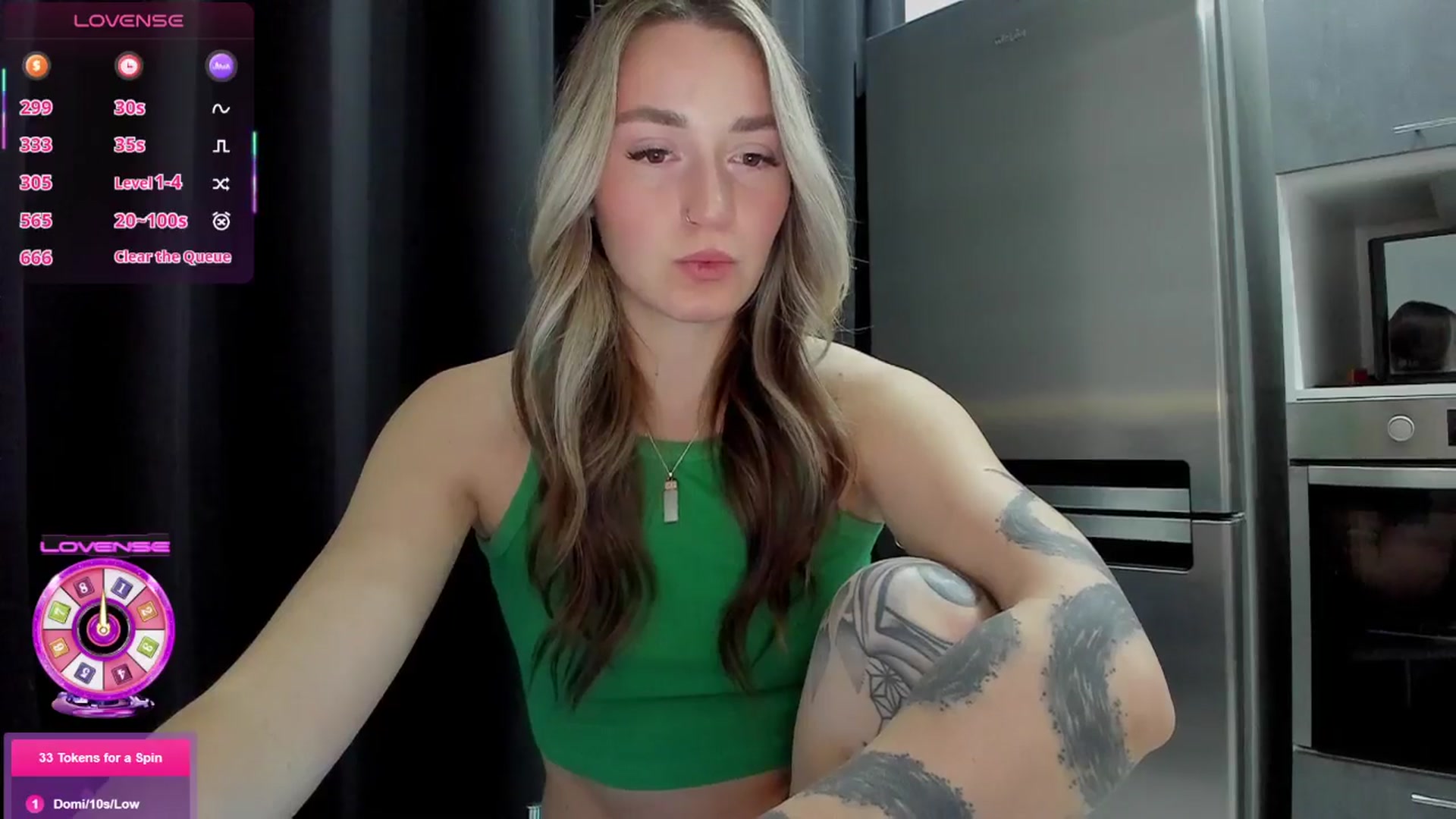 Gallery image thumbnail from Cutestdemon1's myfreecams stream on, 12/21/2025, 03:35 image 17 of 20