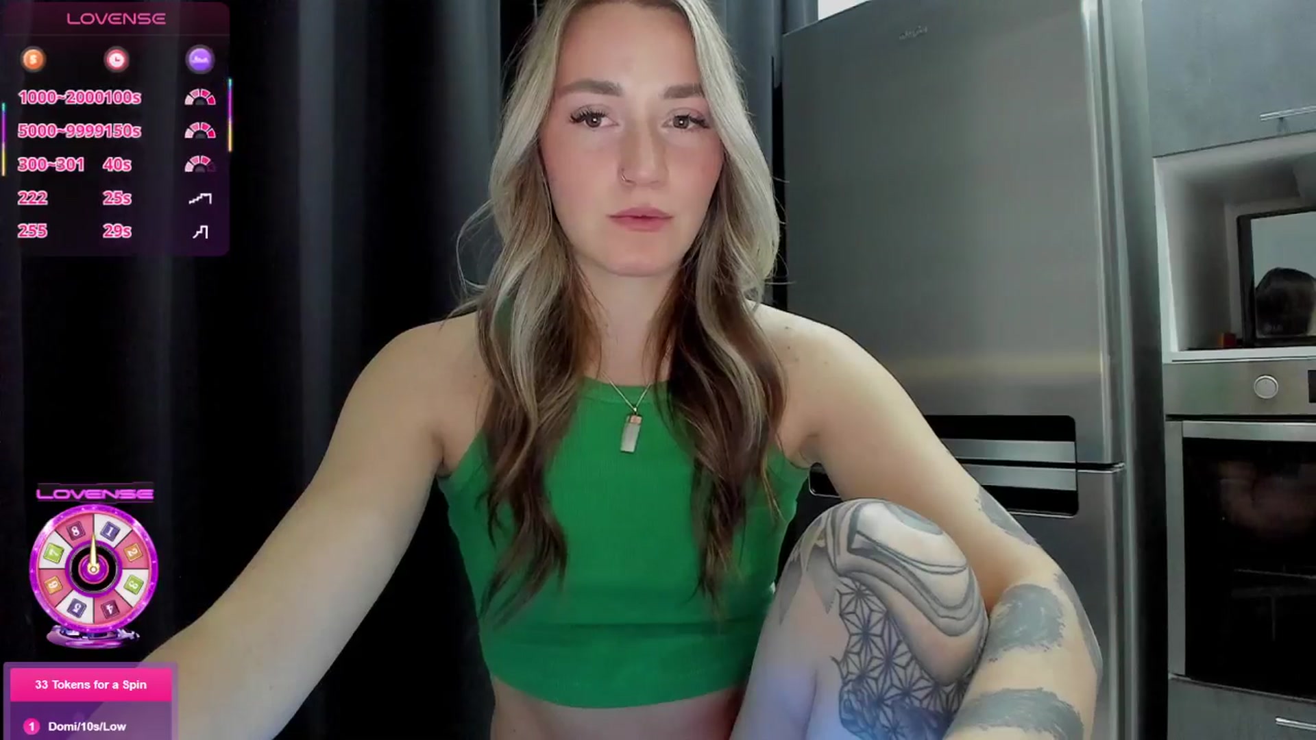 Gallery image thumbnail from Cutestdemon1's myfreecams stream on, 12/21/2025, 03:35 image 19 of 20