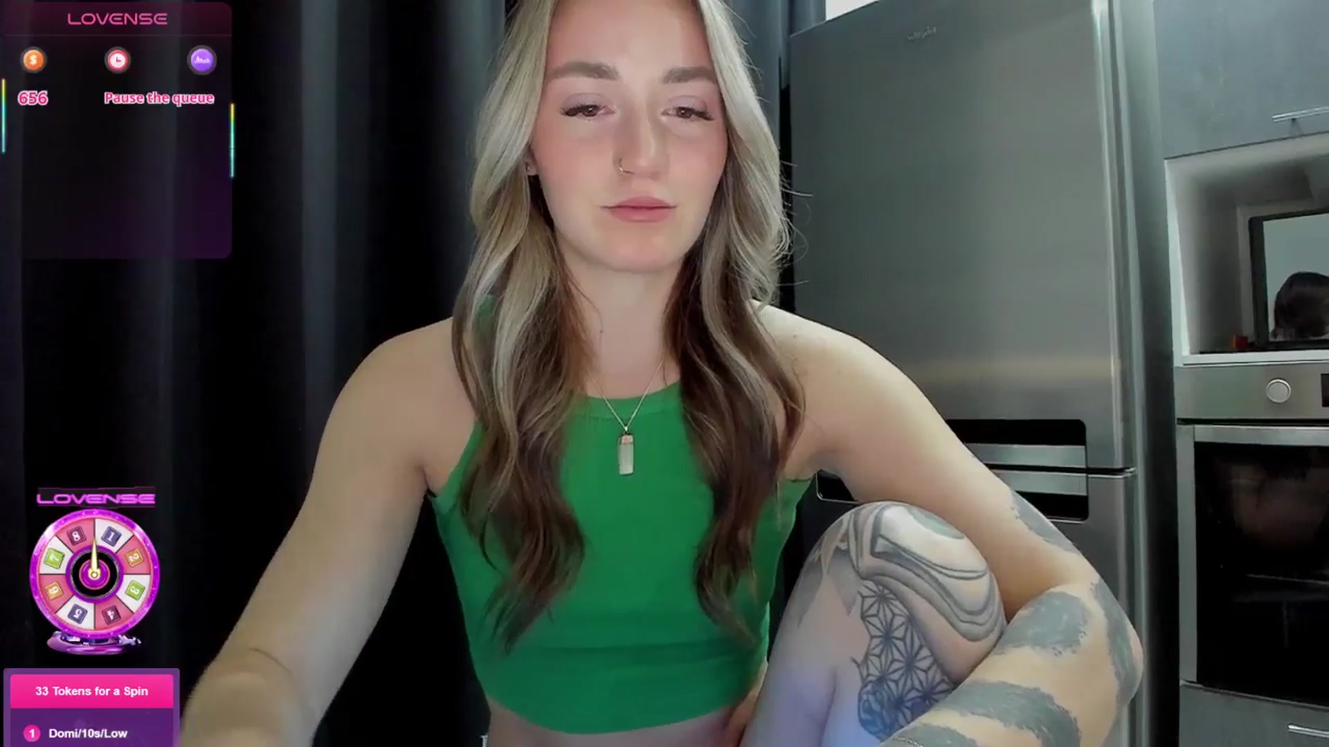 Gallery image thumbnail from Cutestdemon1's myfreecams stream on, 12/21/2025, 03:35 image 15 of 20
