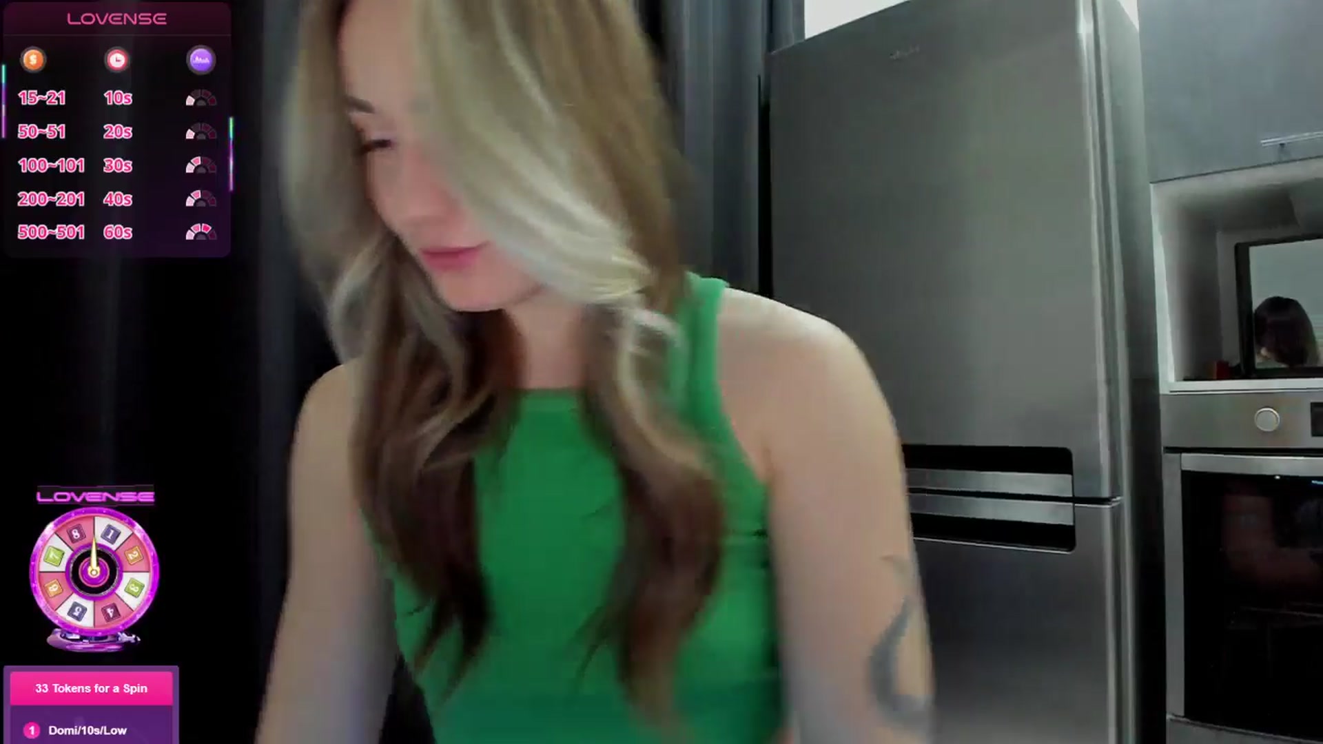 Gallery image thumbnail from Cutestdemon1's myfreecams stream on, 12/21/2025, 04:31 image 14 of 20