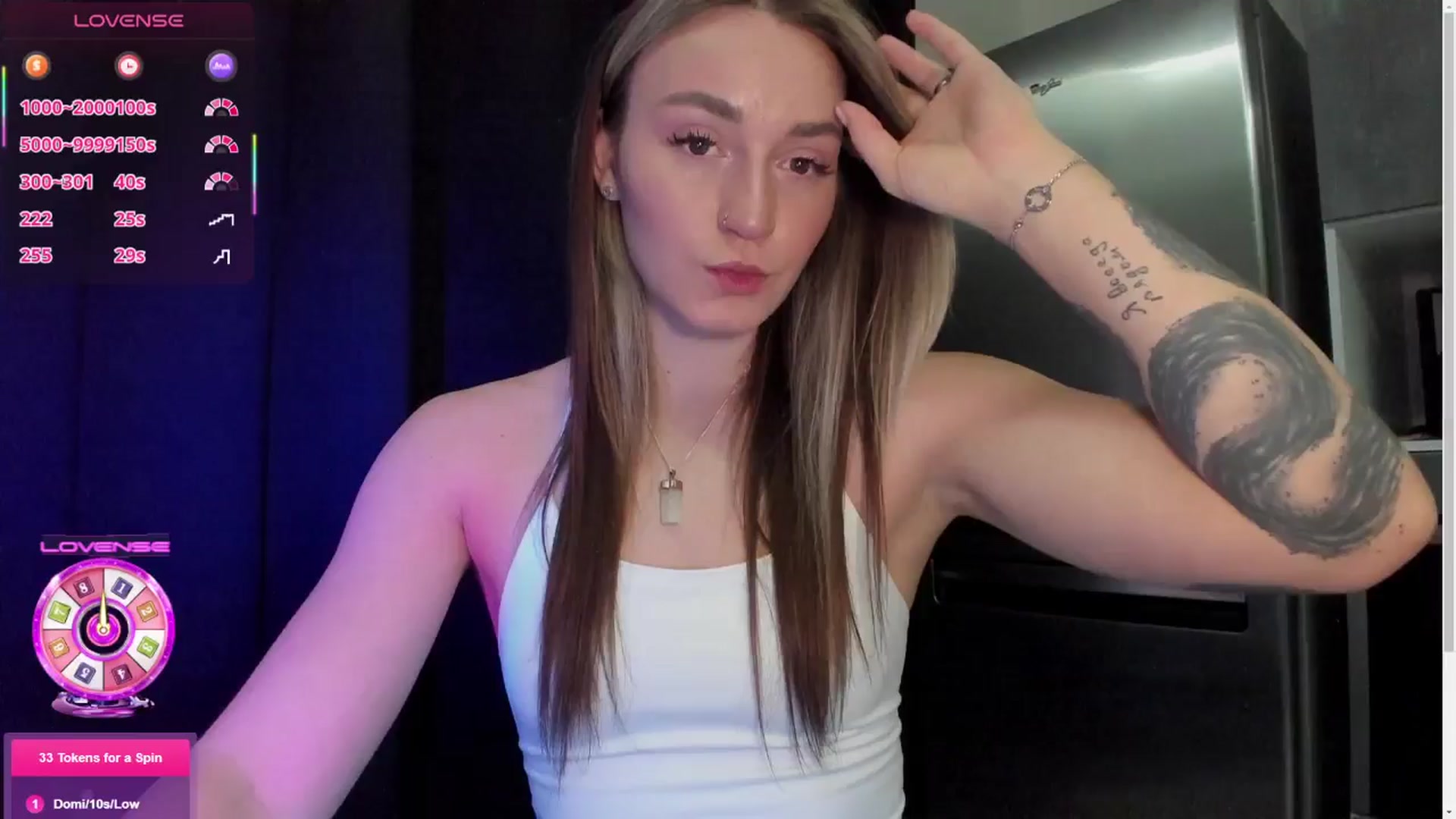 Gallery image thumbnail from Cutestdemon1's myfreecams stream on, 12/25/2025, 03:07 image 9 of 20
