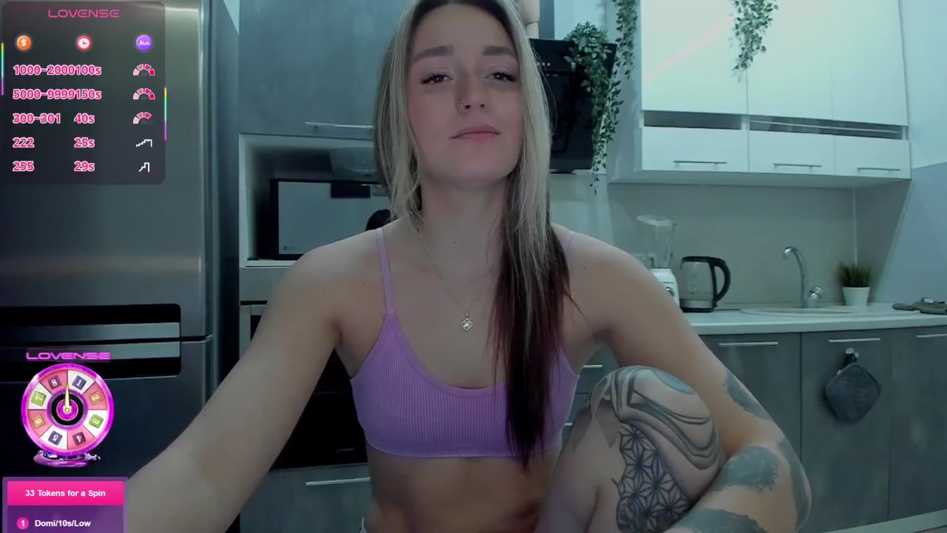 Gallery image thumbnail from Cutestdemon1's myfreecams stream on, 01/08/2026, 11:25 image 13 of 20