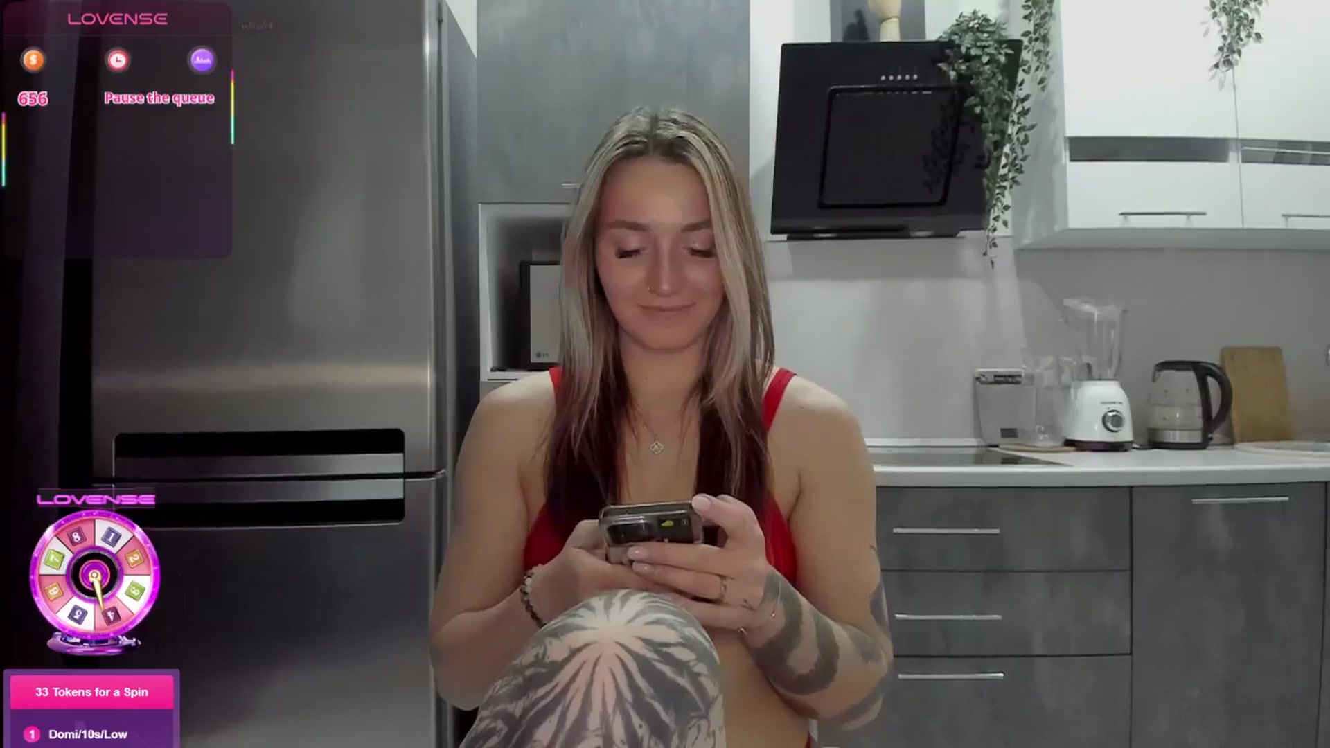 Gallery image thumbnail from Cutestdemon1's myfreecams stream on, 01/12/2026, 07:30 image 19 of 20