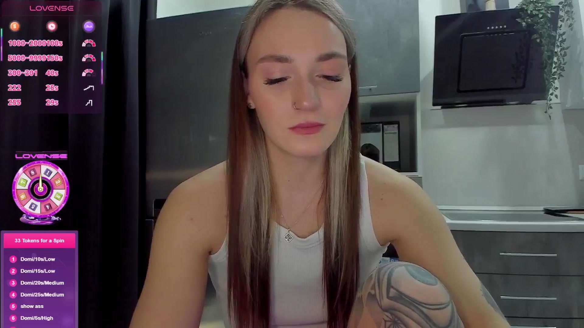 Gallery image thumbnail from Cutestdemon1's myfreecams stream on, 01/26/2026, 06:56 image 3 of 20