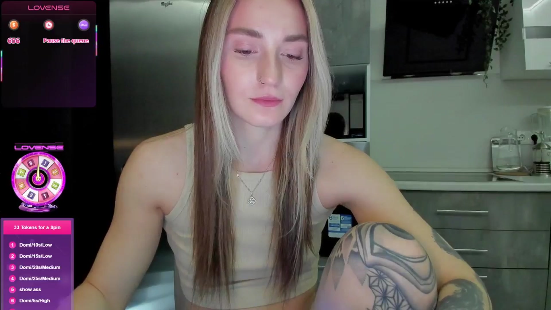 Gallery image thumbnail from Cutestdemon1's myfreecams stream on, 02/13/2026, 07:12 image 14 of 20
