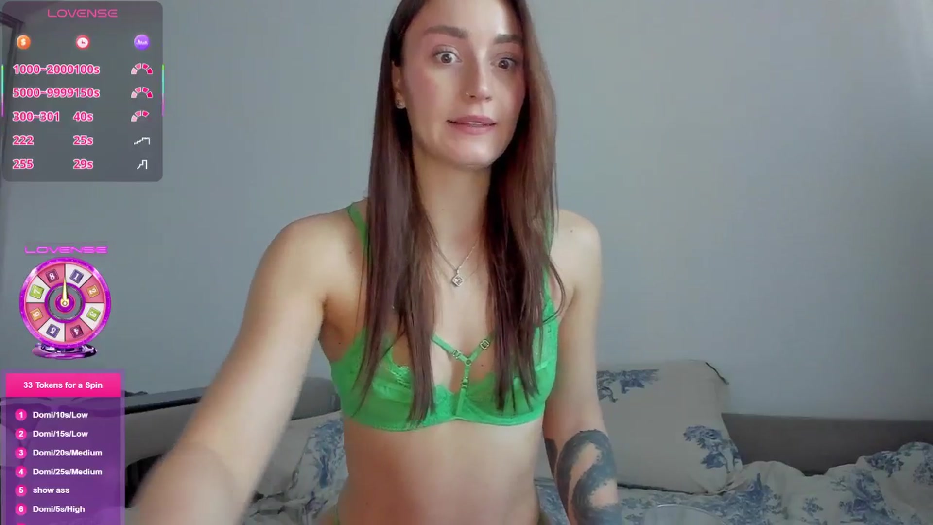 Gallery image thumbnail from Cutestdemon1's myfreecams stream on, 04/12/2026, 07:00 image 15 of 20
