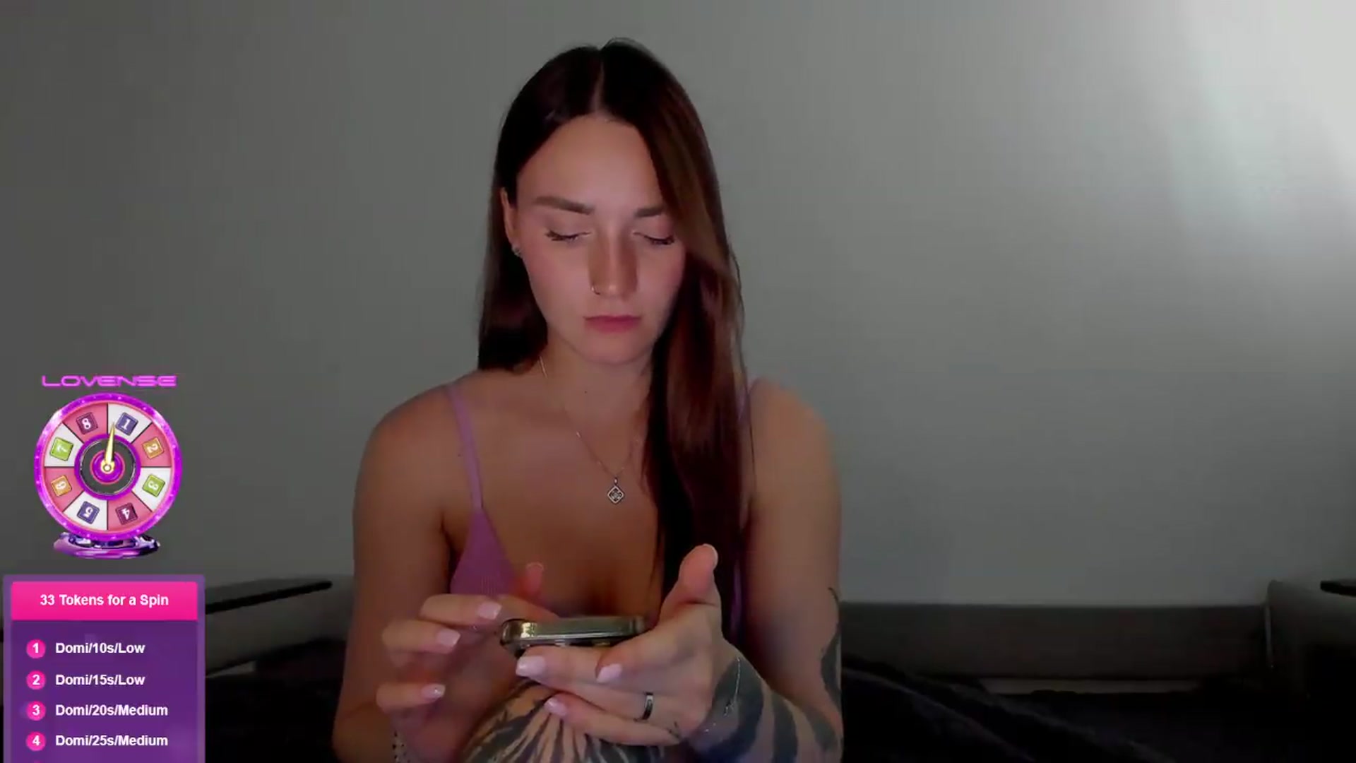 Gallery image thumbnail from Cutestdemon1's myfreecams stream on, 05/19/2026, 10:27 image 17 of 20