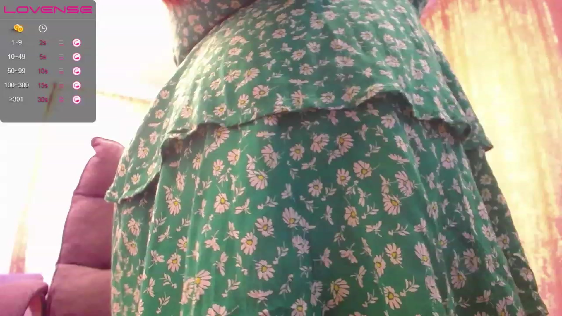 Gallery image thumbnail from Cuti_Di's myfreecams stream on, 02/23/2023, 10:04 image 18 of 20