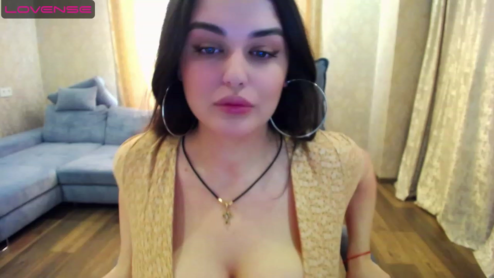 Gallery image thumbnail from Cuti_Di's myfreecams stream on, 05/02/2023, 16:56 image 1 of 20