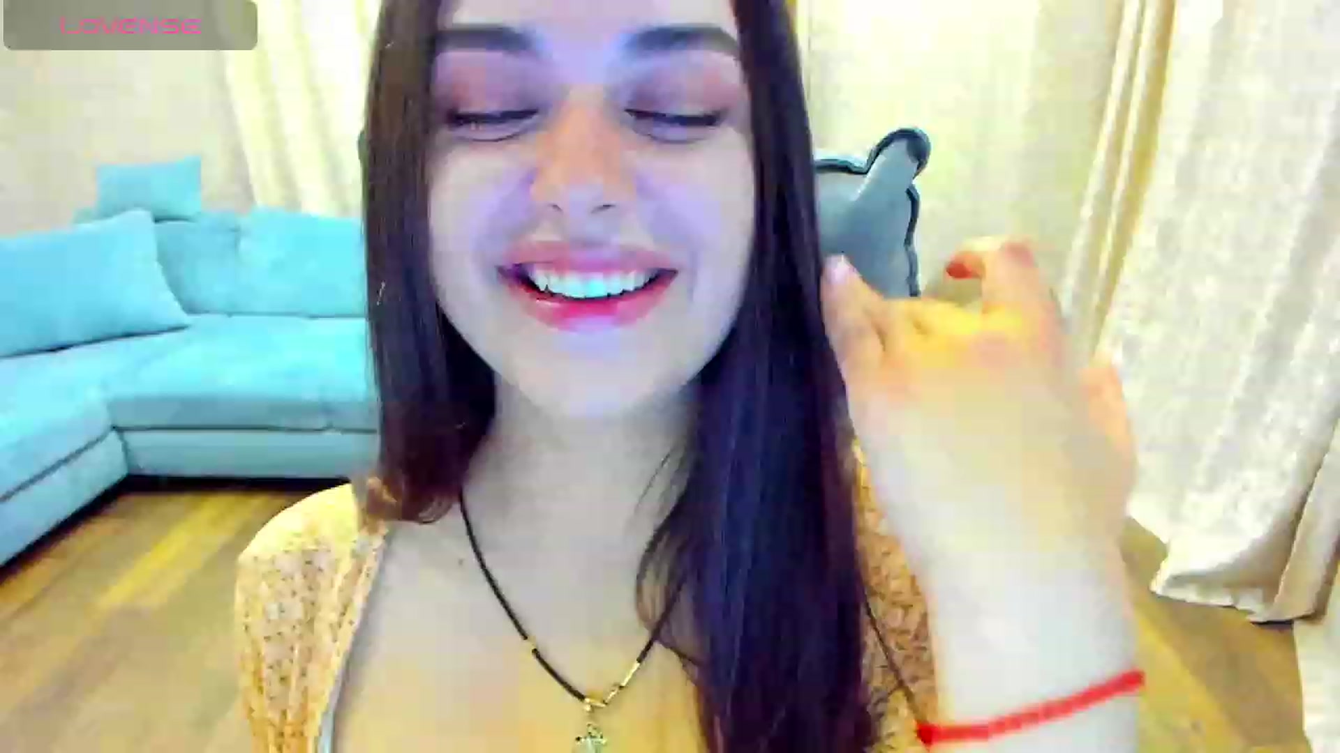Gallery image thumbnail from Cuti_Di's myfreecams stream on, 12/01/2023, 15:56 image 12 of 20