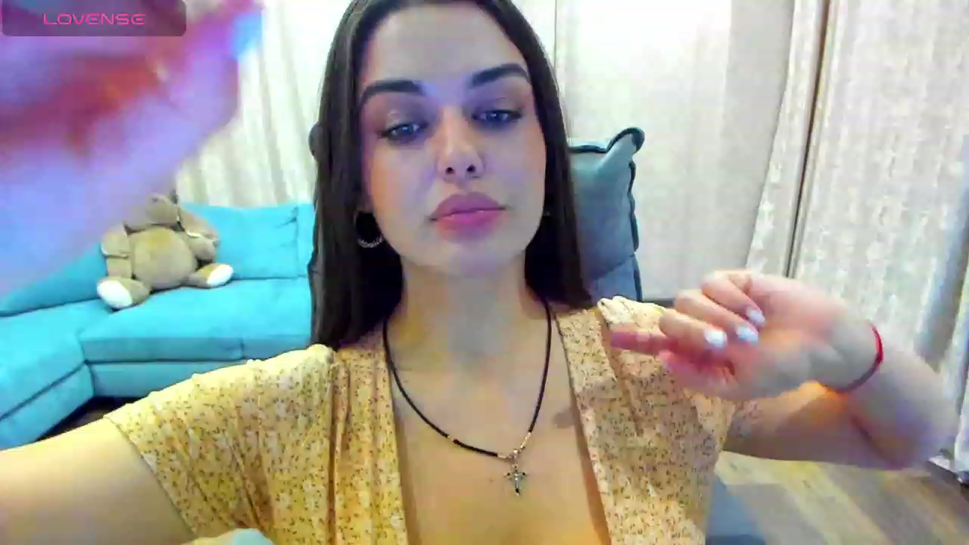 Gallery image thumbnail from Cuti_Di's myfreecams stream on, 12/17/2023, 17:18 image 4 of 20