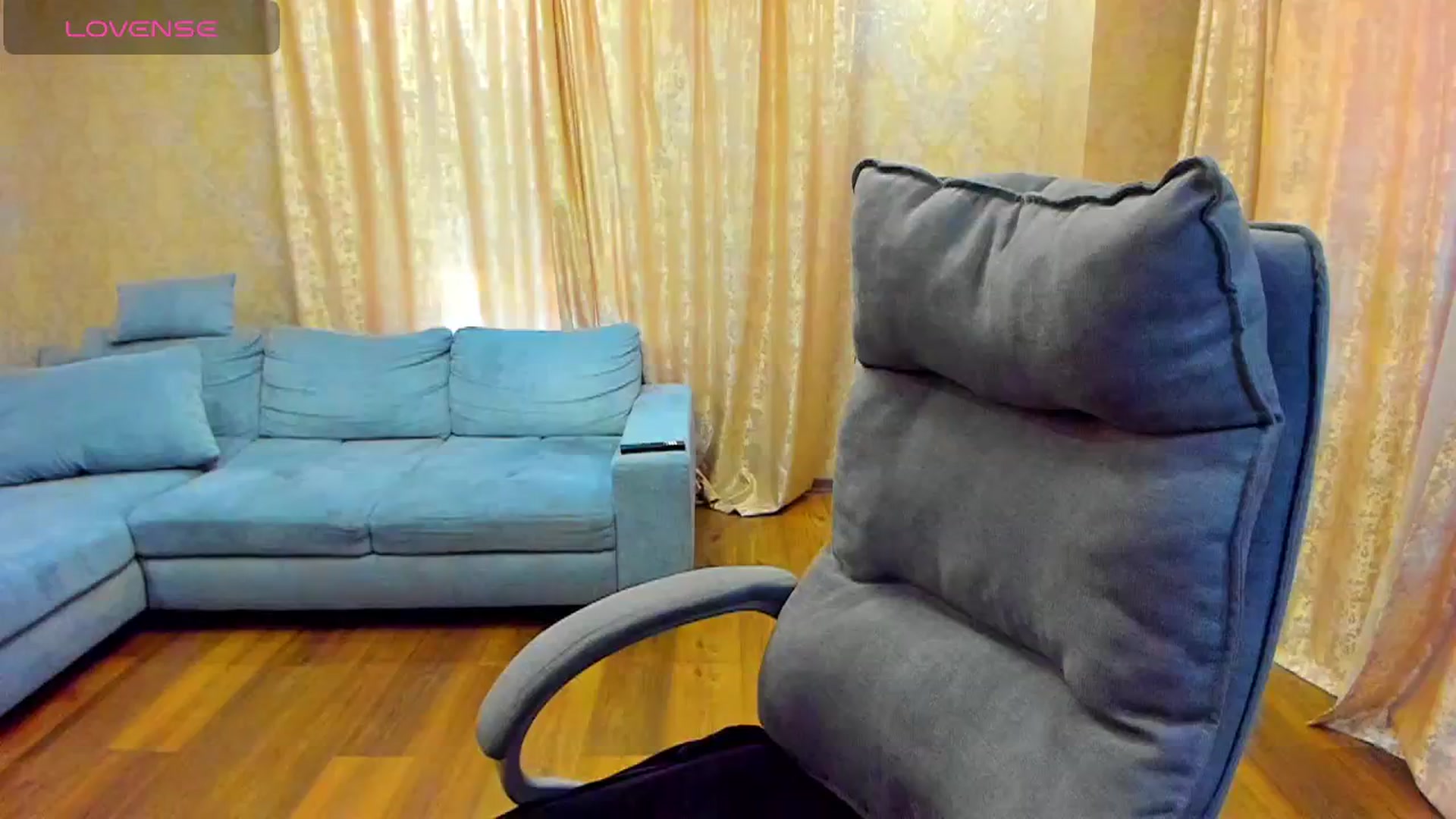Gallery image thumbnail from Cuti_Di's myfreecams stream on, 06/25/2024, 13:43 image 19 of 20