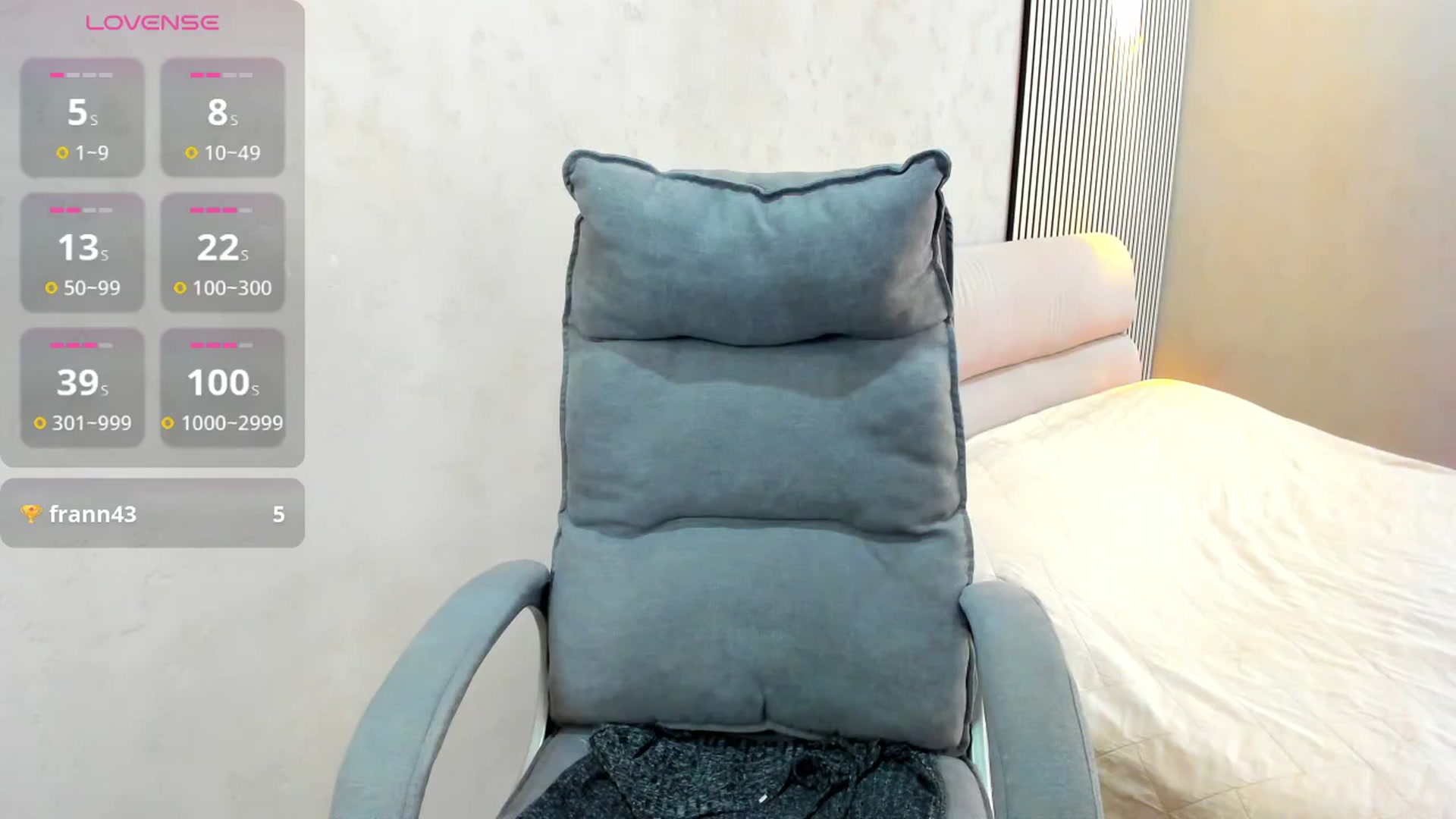 Gallery image thumbnail from Cuti_Di's myfreecams stream on, 01/12/2026, 13:27 image 16 of 20