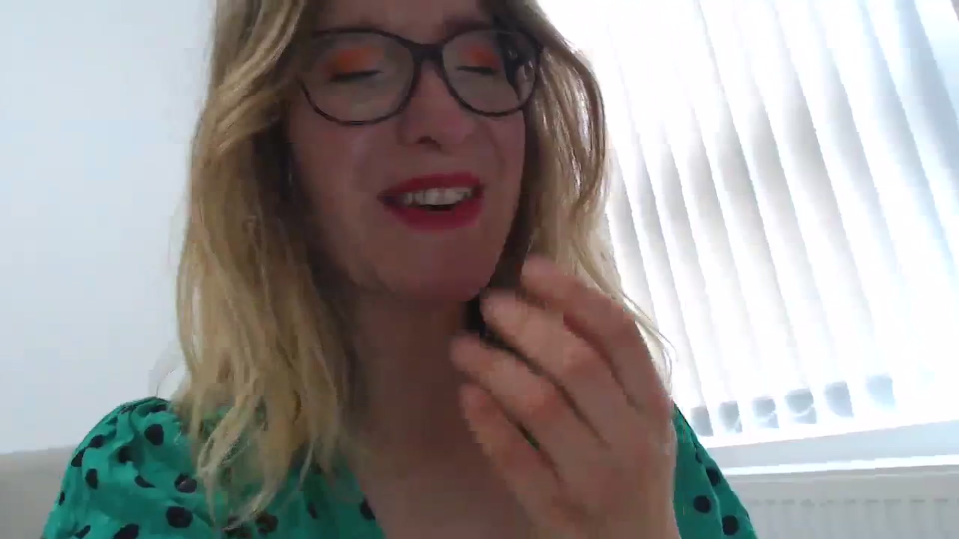 Gallery image thumbnail from CutieCinnamon's myfreecams stream on, 08/23/2023, 13:39 image 11 of 20