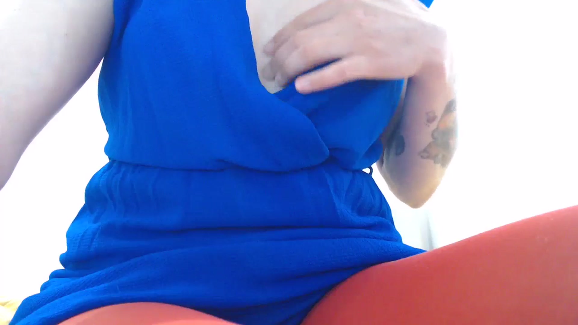 Gallery image thumbnail from CutieCinnamon's myfreecams stream on, 08/25/2023, 11:24 image 3 of 20