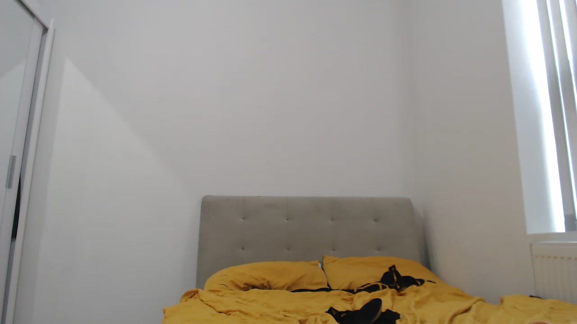 Gallery image thumbnail from CutieCinnamon's myfreecams stream on, 08/25/2023, 11:24 image 17 of 20