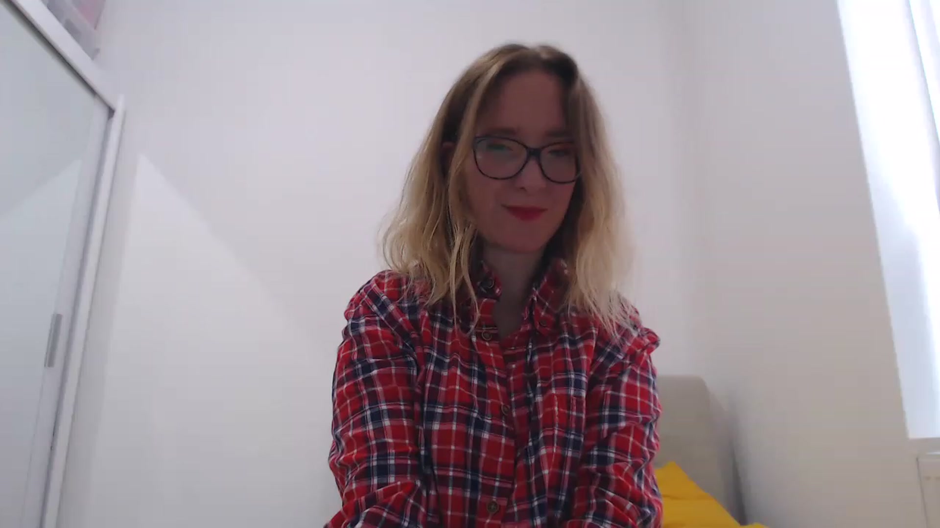 Gallery image thumbnail from CutieCinnamon's myfreecams stream on, 08/26/2023, 13:18 image 3 of 20