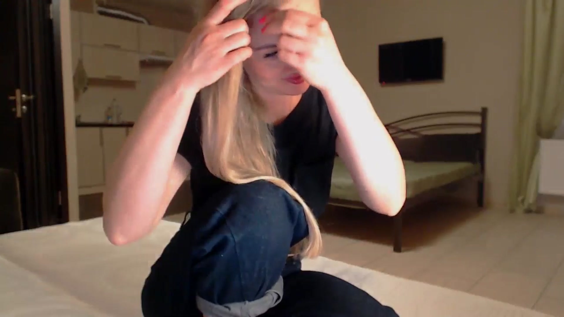 Gallery image thumbnail from CutieJoo's myfreecams stream on, 01/07/2026, 15:36 image 9 of 20