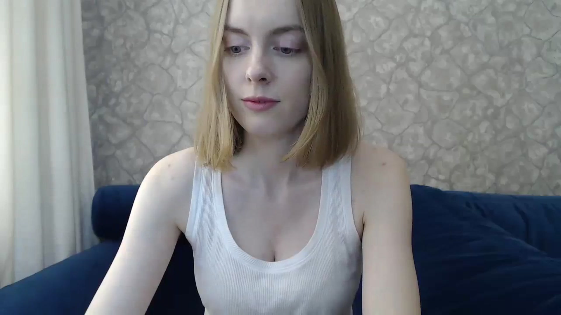 Gallery image thumbnail from CutieLilo's myfreecams stream on, 11/21/2023, 08:11 image 12 of 20