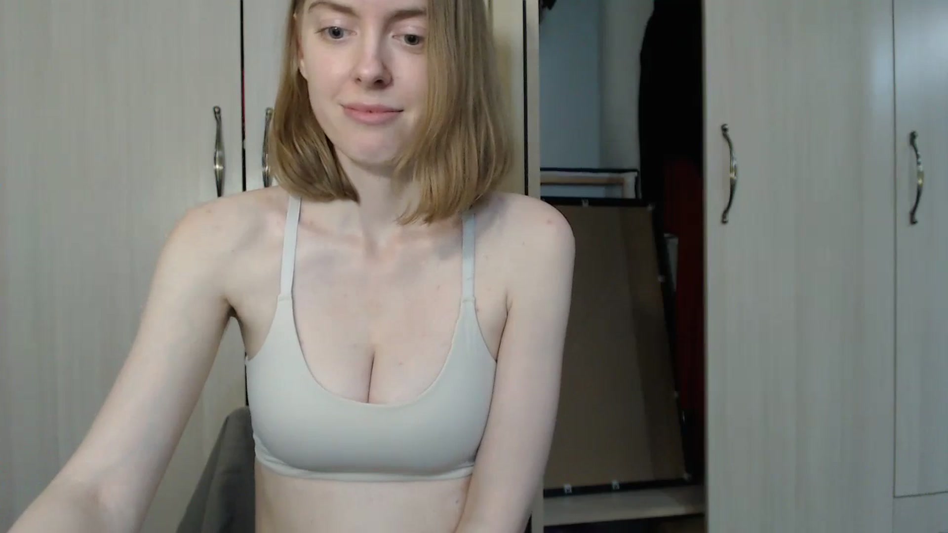 Gallery image thumbnail from CutieLilo's myfreecams stream on, 11/30/2023, 15:39 image 20 of 20