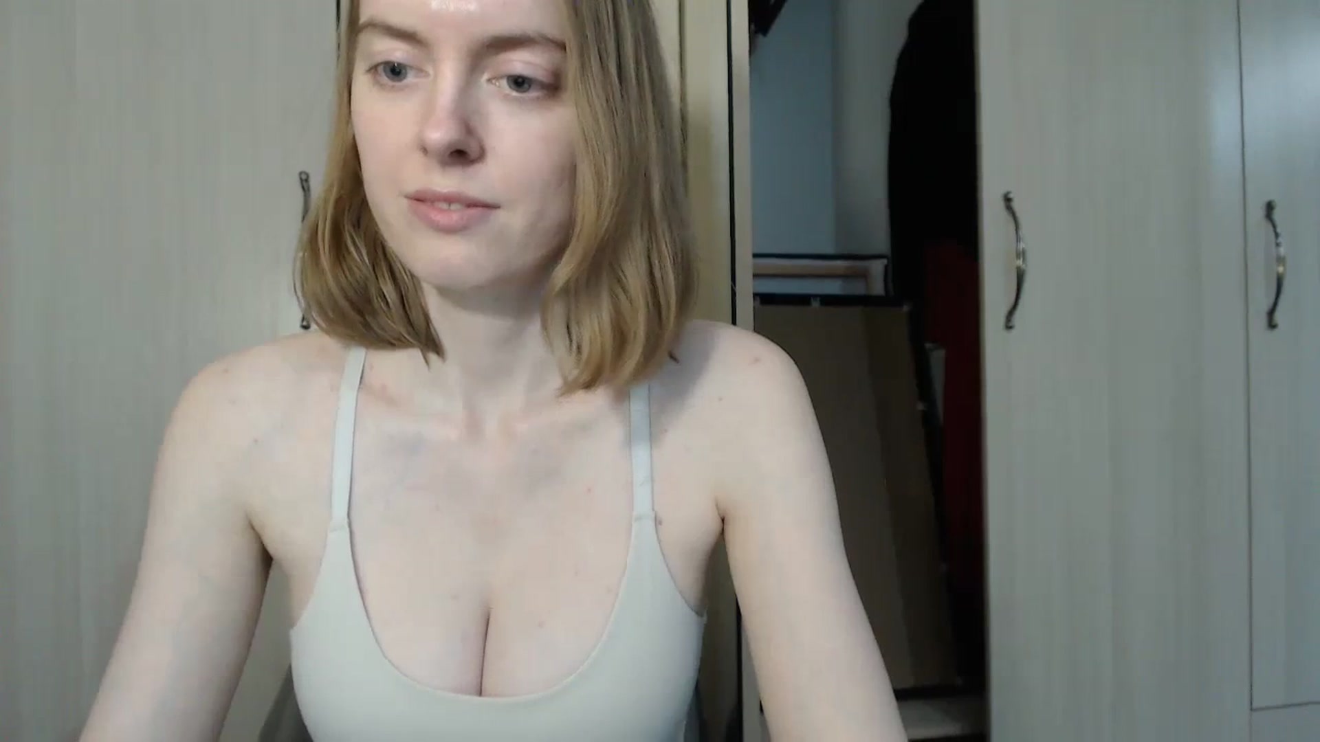 Gallery image thumbnail from CutieLilo's myfreecams stream on, 11/30/2023, 15:39 image 8 of 20