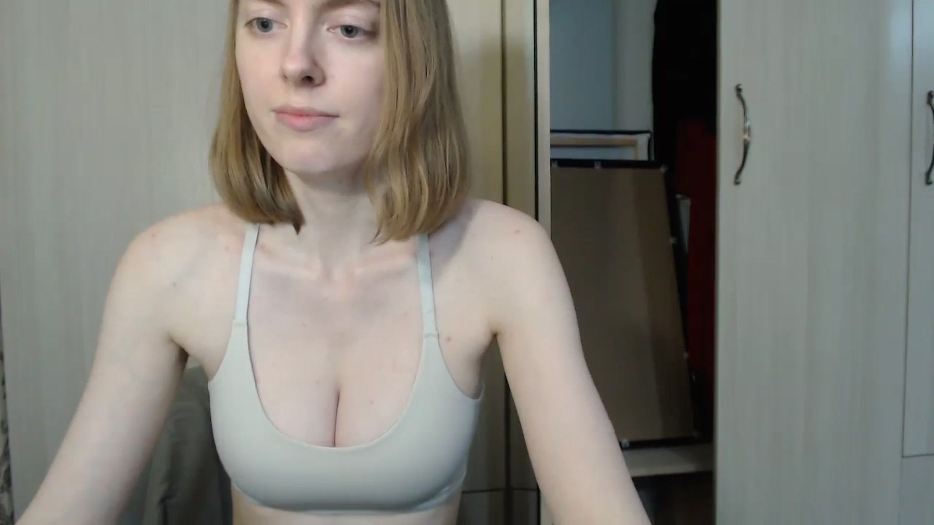 Gallery image thumbnail from CutieLilo's myfreecams stream on, 11/30/2023, 17:01 image 3 of 20