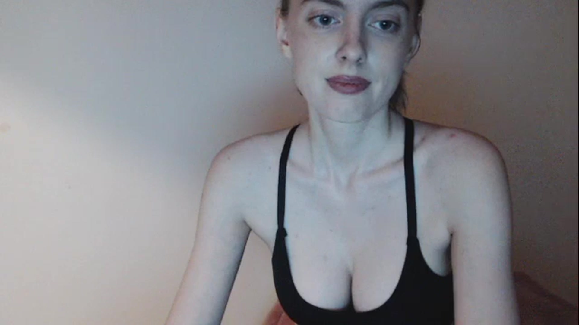 Gallery image thumbnail from CutieLilo's myfreecams stream on, 10/20/2024, 11:43 image 16 of 20