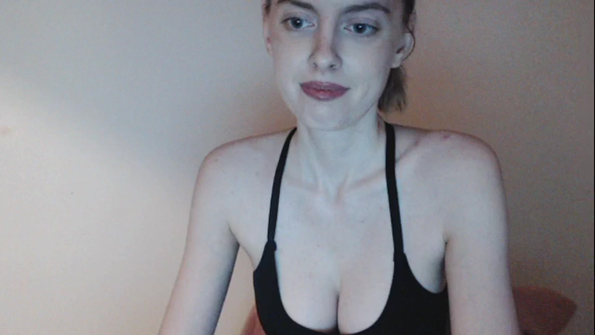 Gallery image thumbnail from CutieLilo's myfreecams stream on, 10/20/2024, 11:43 image 4 of 20
