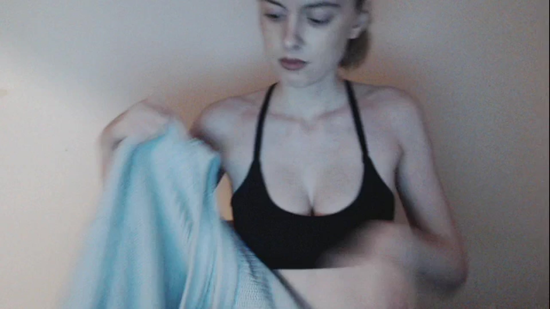 Gallery image thumbnail from CutieLilo's myfreecams stream on, 10/20/2024, 11:43 image 2 of 20
