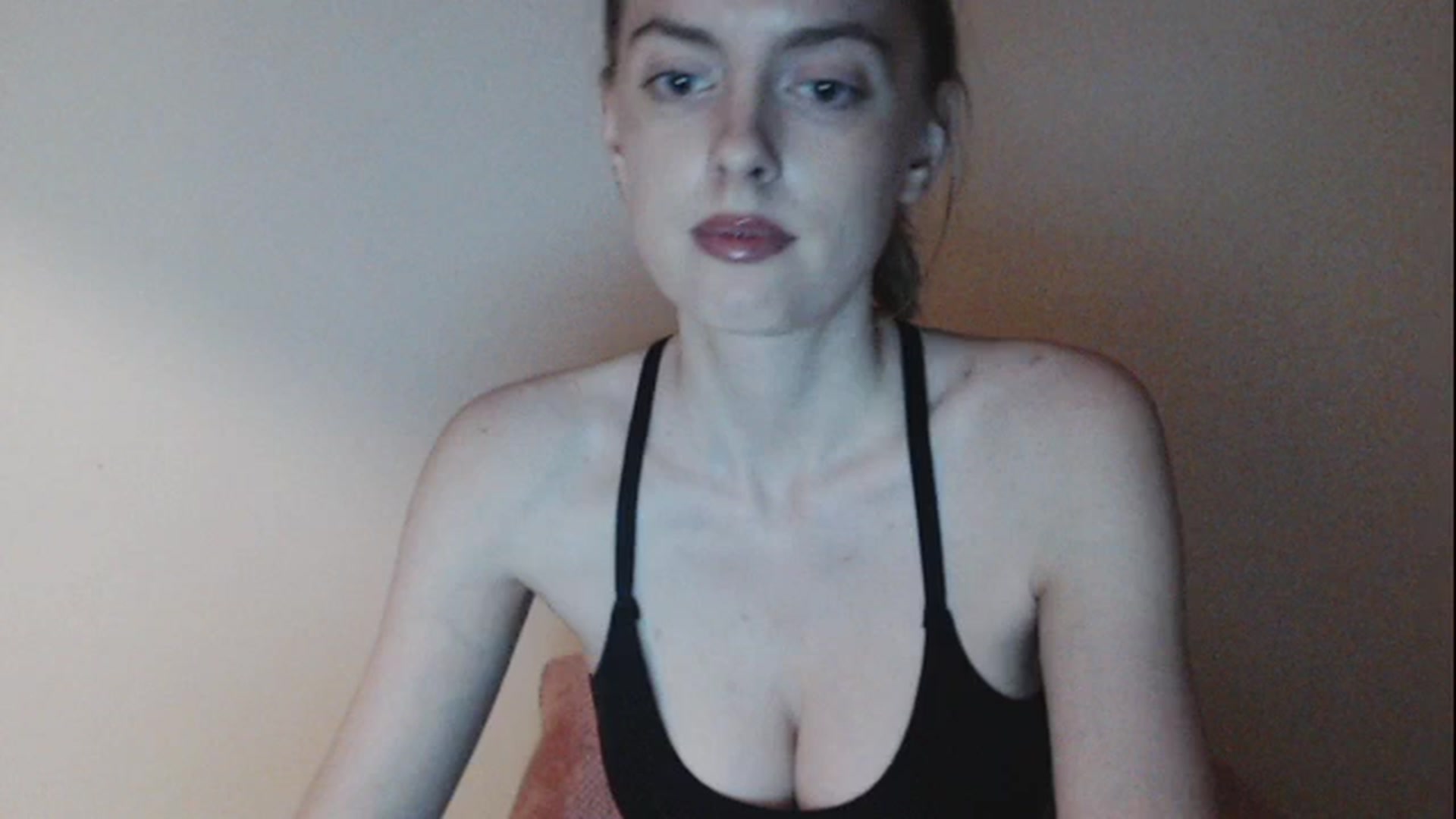Gallery image thumbnail from CutieLilo's myfreecams stream on, 10/20/2024, 13:27 image 17 of 20
