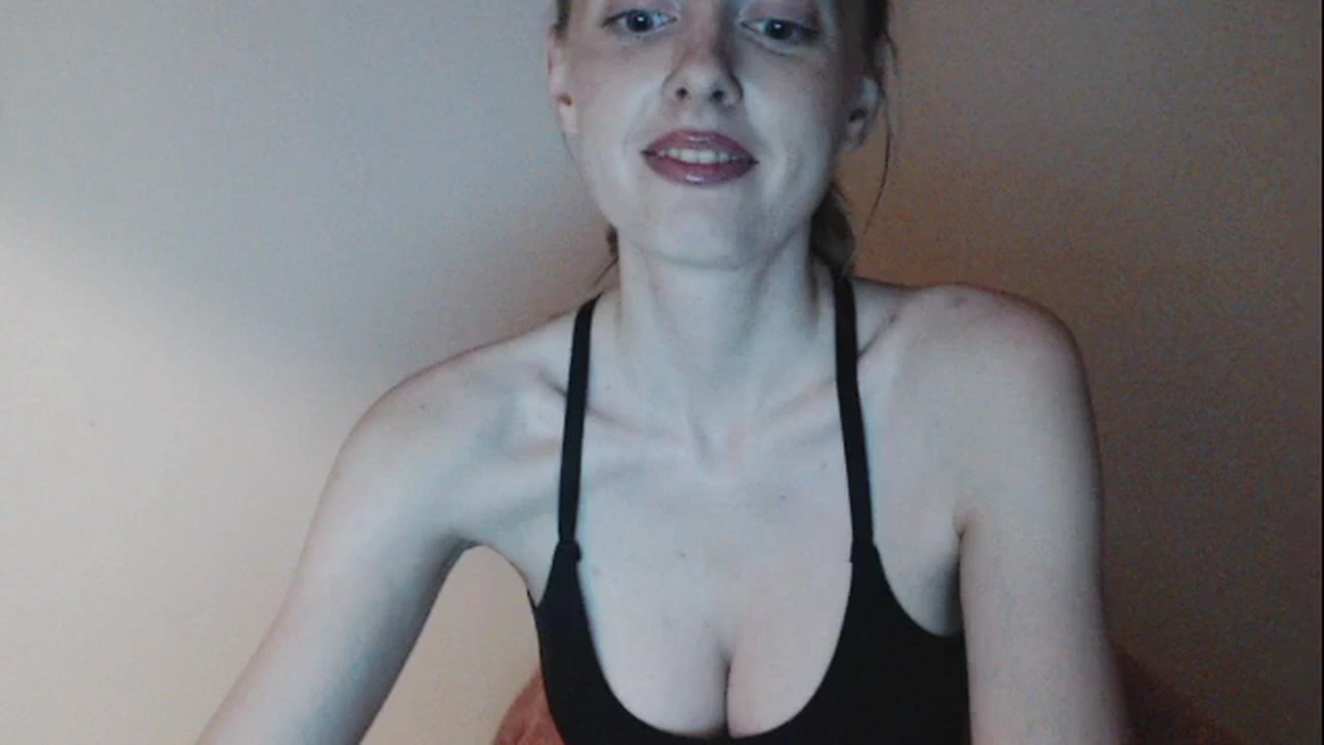 Gallery image thumbnail from CutieLilo's myfreecams stream on, 10/20/2024, 13:27 image 7 of 20