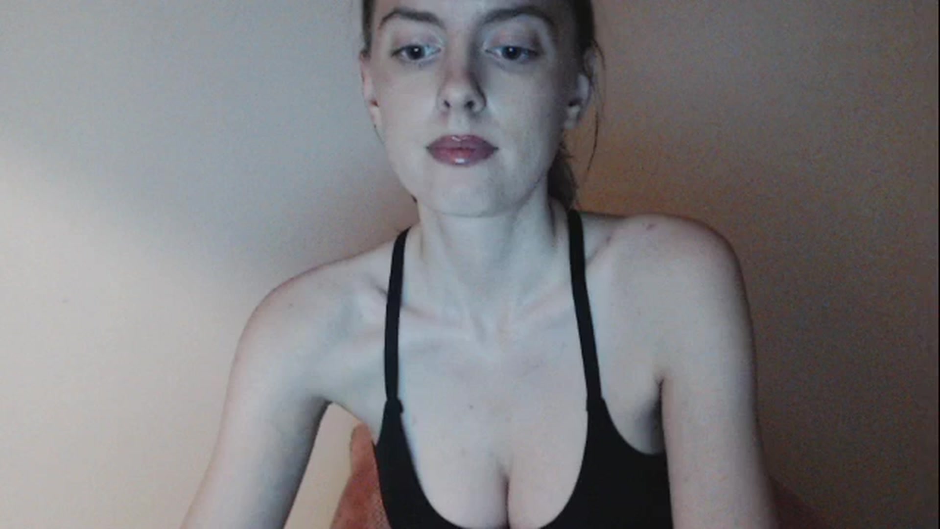 Gallery image thumbnail from CutieLilo's myfreecams stream on, 10/20/2024, 13:27 image 18 of 20