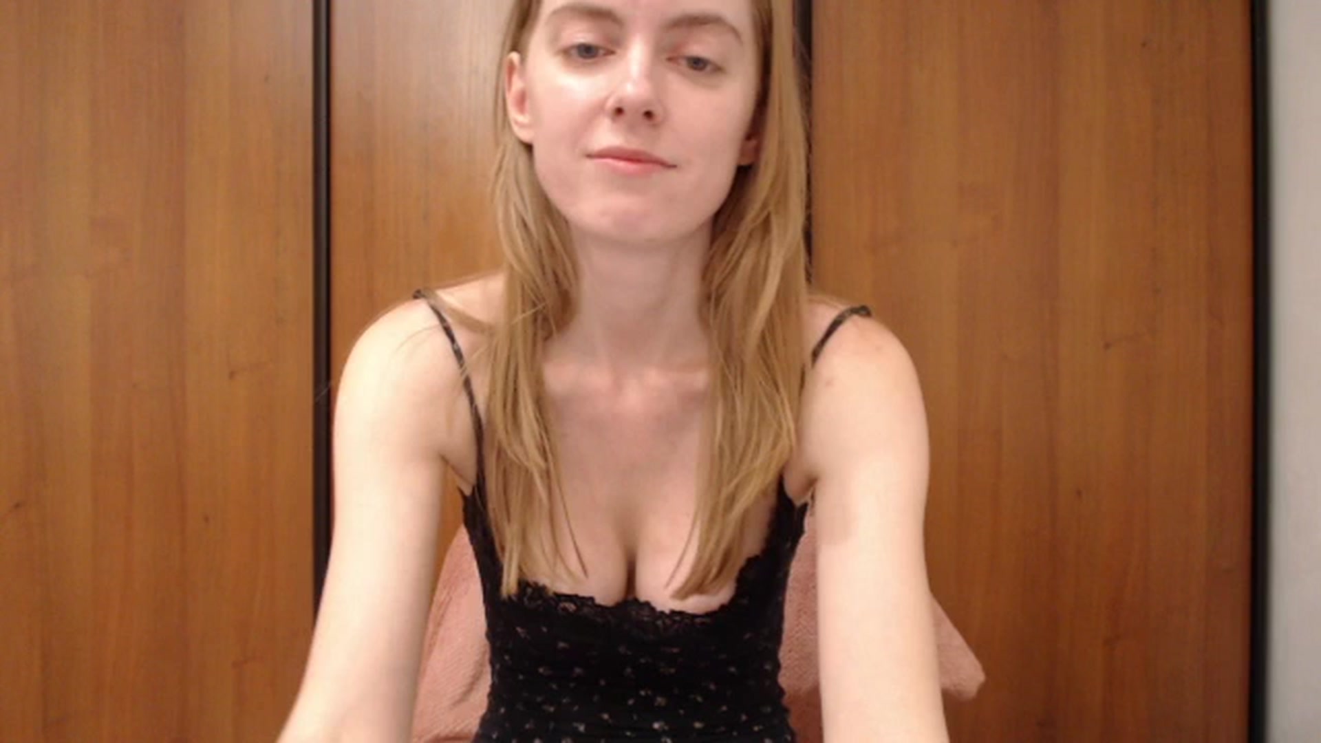 Gallery image thumbnail from CutieLilo's myfreecams stream on, 10/07/2025, 05:38 image 15 of 20