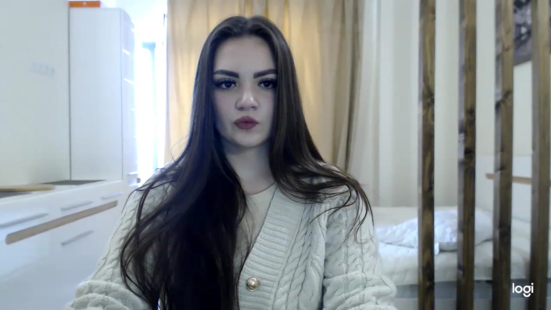 Gallery image thumbnail from CutieMoonX's myfreecams stream on, 02/25/2023, 12:21 image 17 of 20